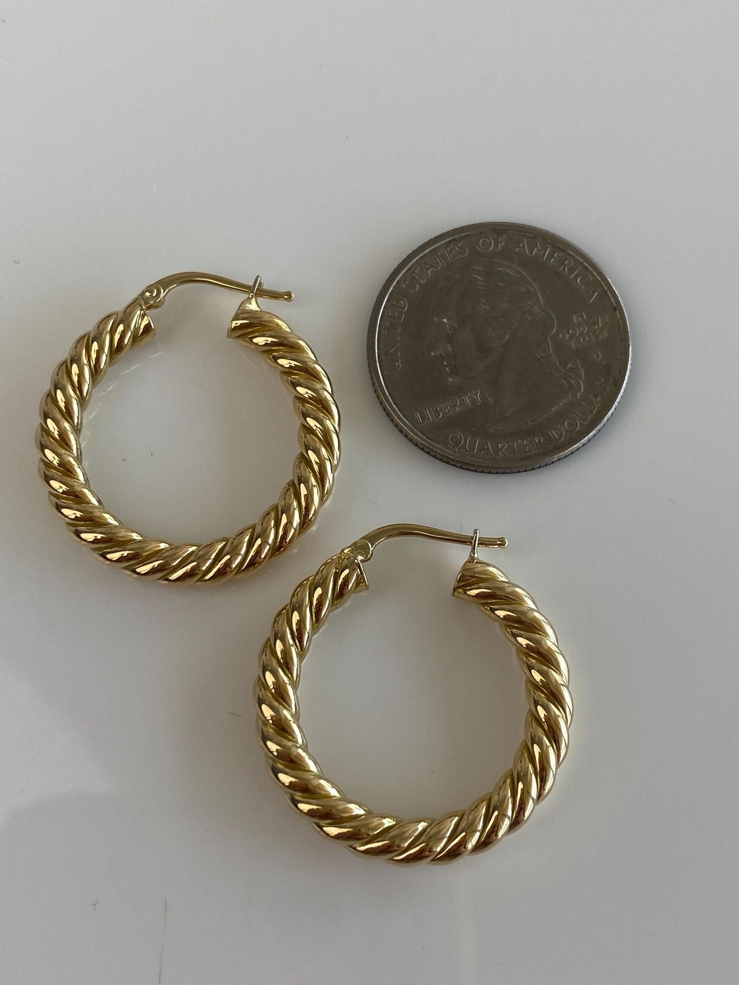 Vintage 14k Yellow Gold Twist Hoop Earrings