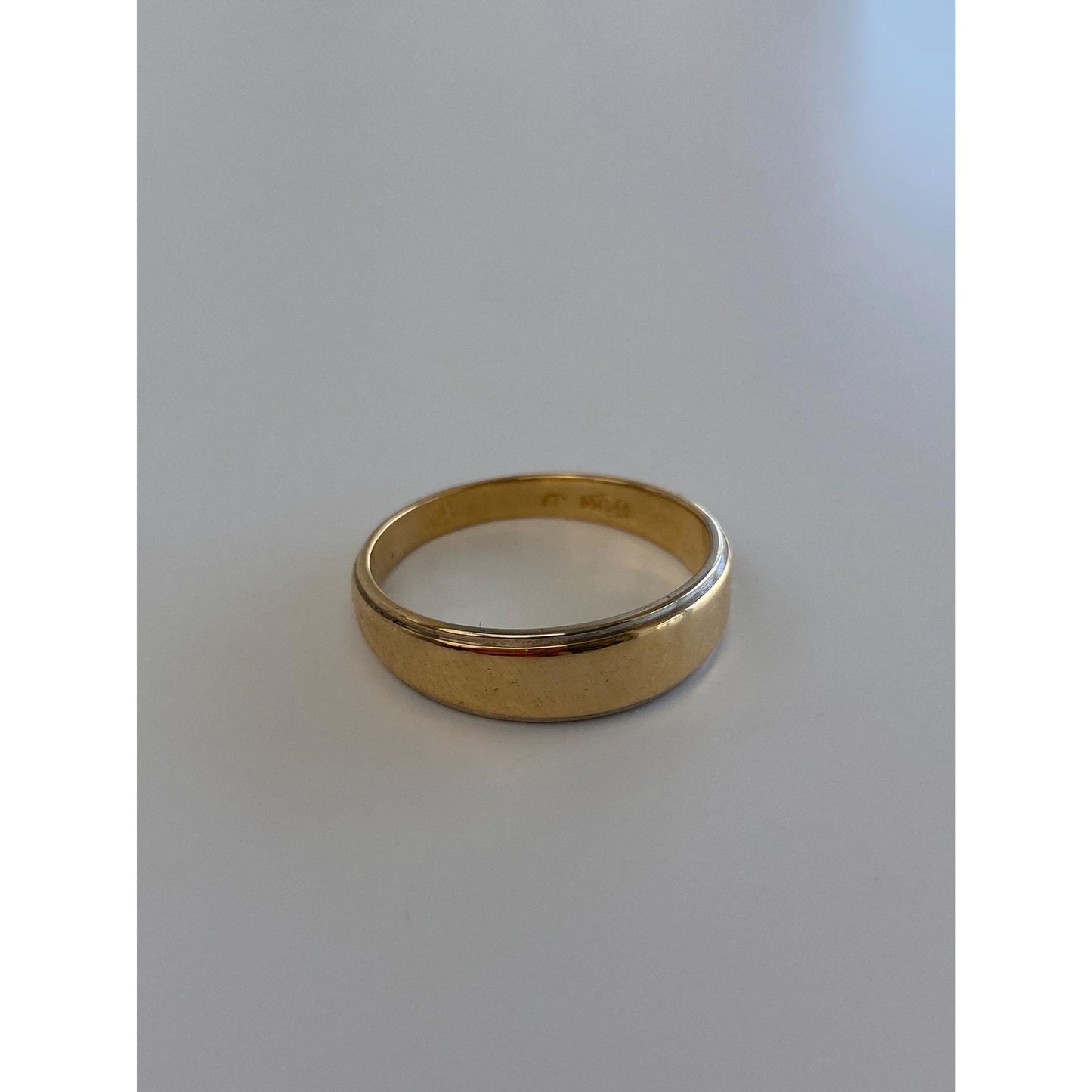 Vintage Solid 14k White & Yellow Gold Tapered Ring Band - Size 9.75