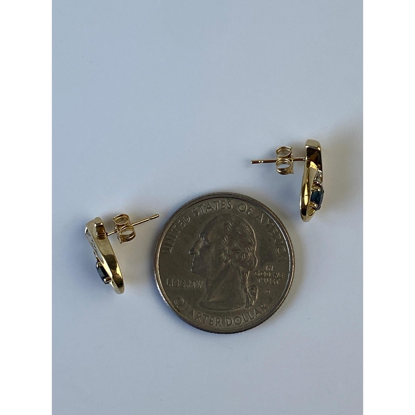 Vintage Solid 14k Yellow Gold Blue Spinel Diamond Stud Earrings