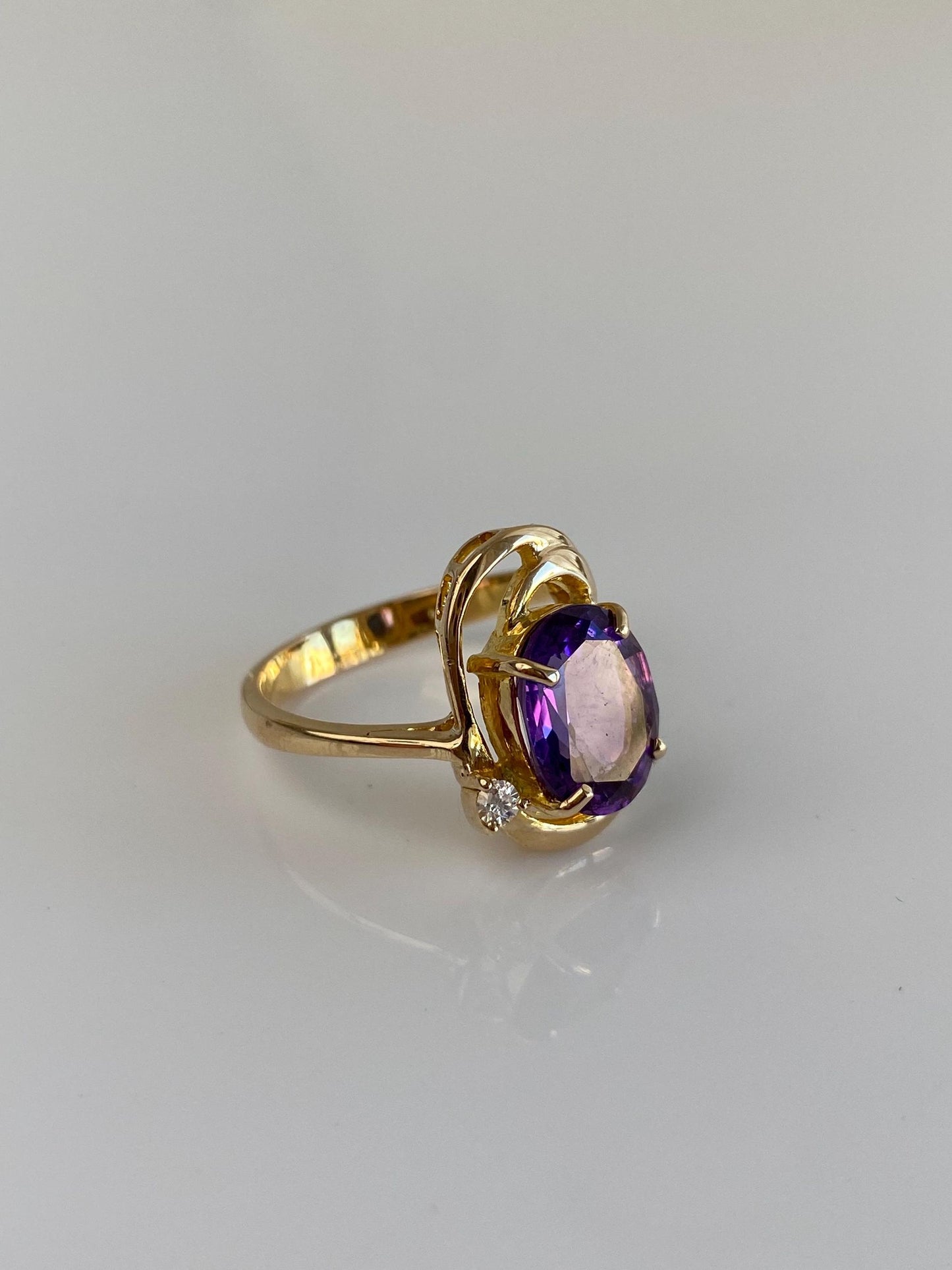 Vintage Solid 14k Yellow Gold Amethyst Clear Cubic Zirconia Ring - Size 6.75