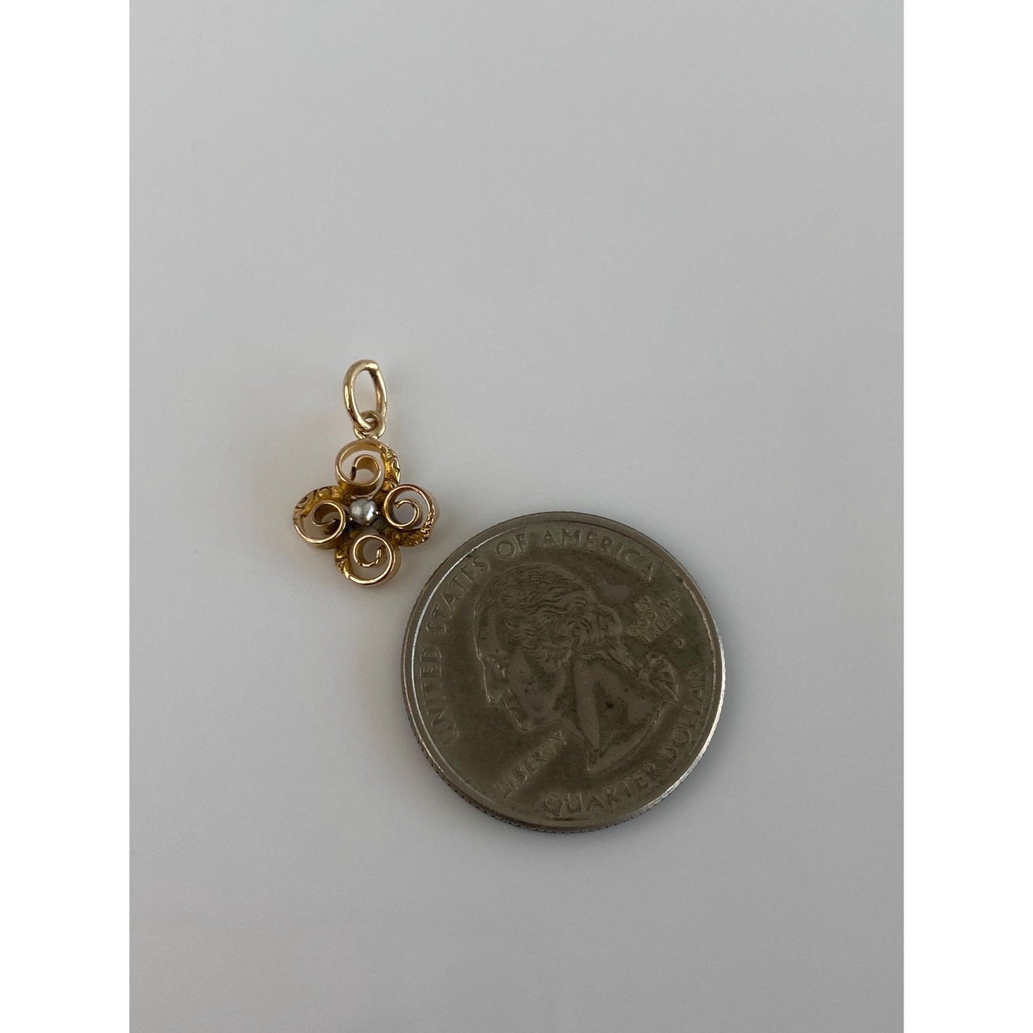 Vintage Solid 9k Yellow Gold Seed Pearl Charm