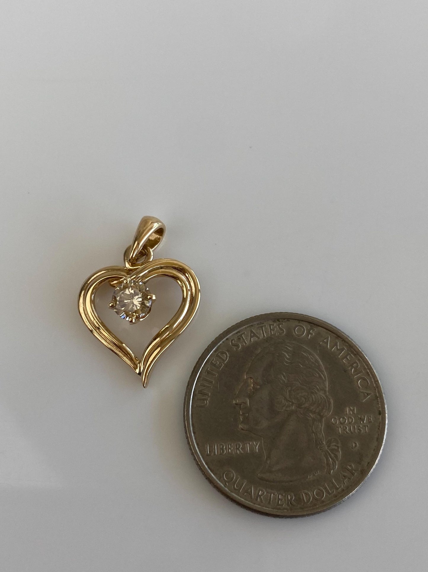 Vintage Solid 14k Yellow Gold Champagne Diamond Heart Charm