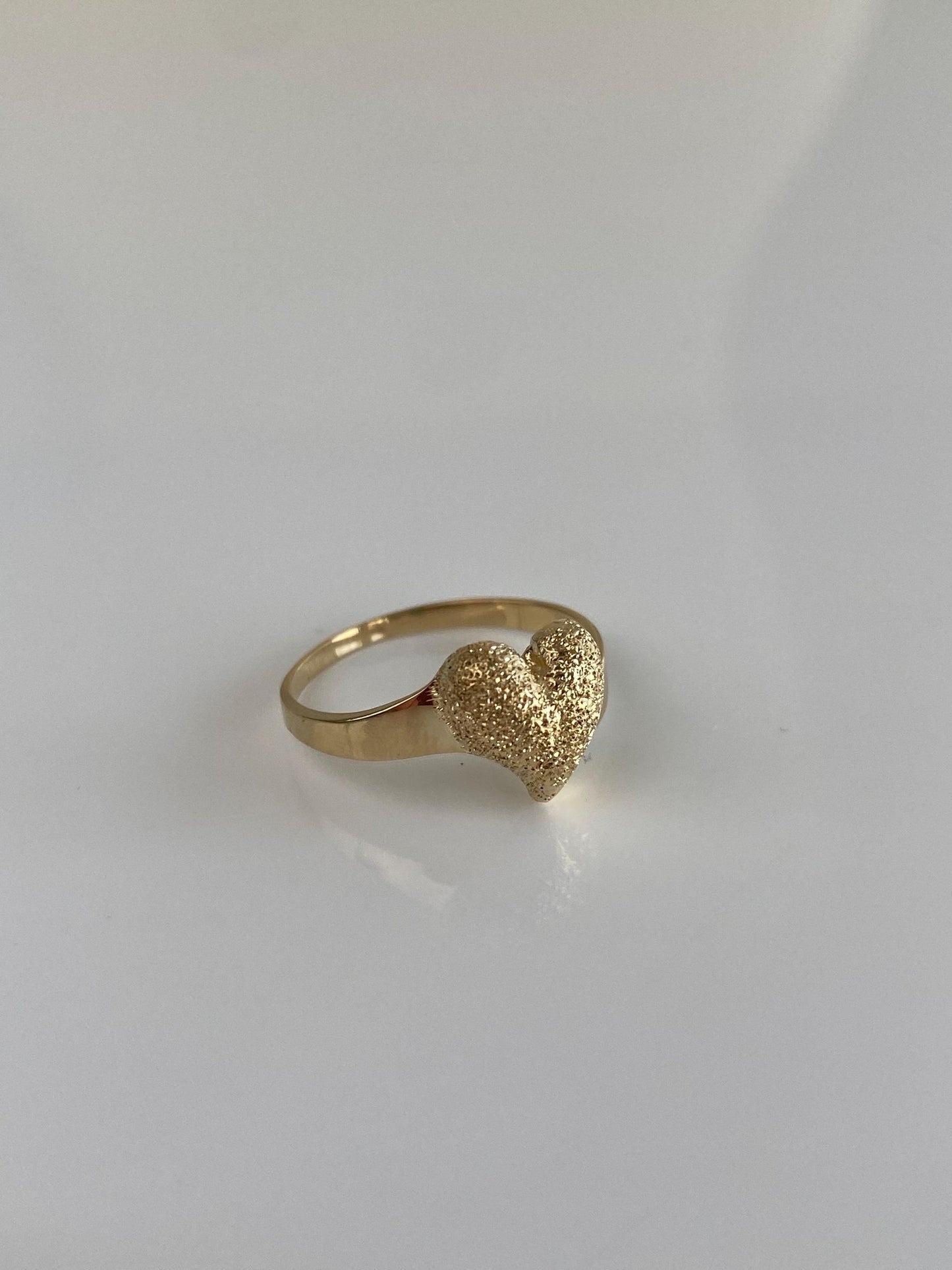Vintage Solid 14k Yellow Gold Textured Heart Ring - Size 6.5