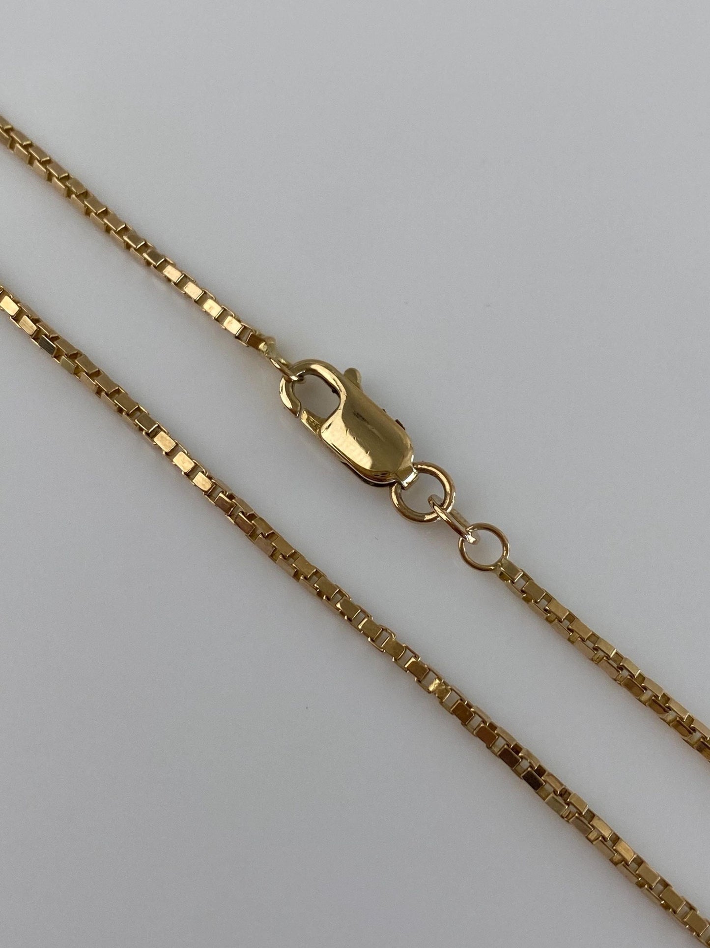 Vintage Solid 14k Yellow Gold Box Chain Necklace - 18.25 inches