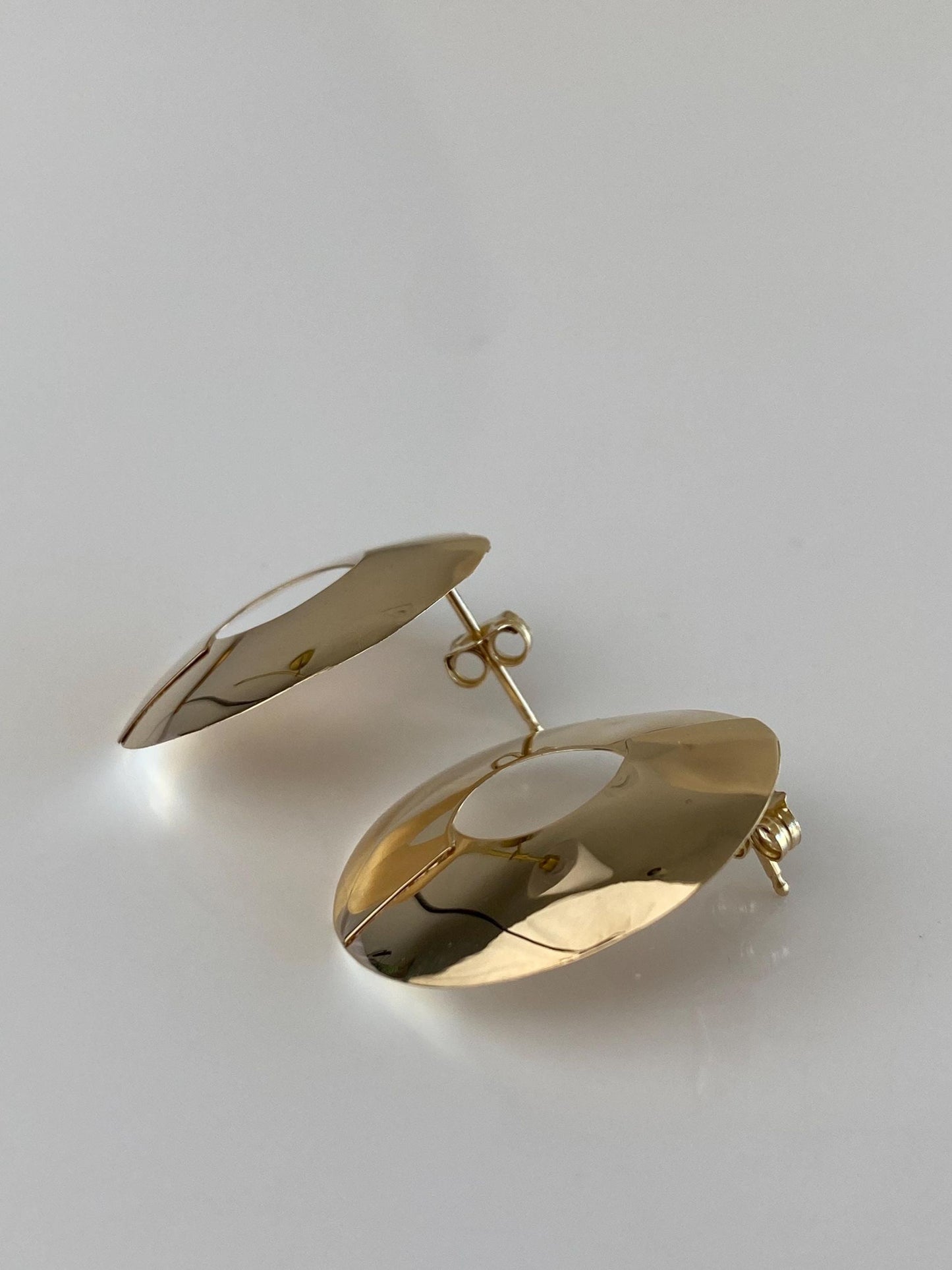 Vintage Solid 14k Yellow Gold Open Oval Stud Earrings