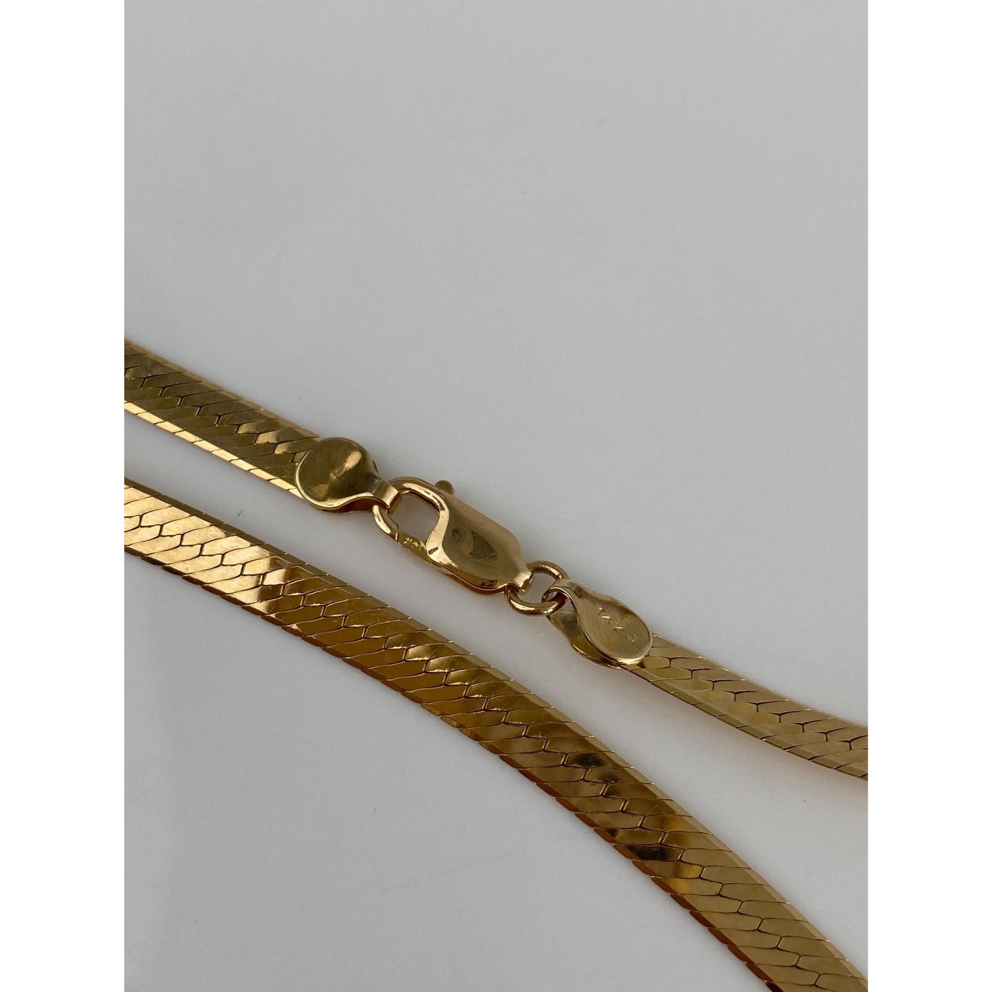 Vintage Solid 14k Yellow Gold Herringbone Chain Necklace - 24 inches