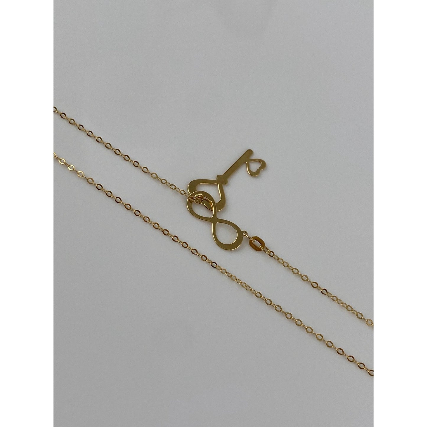 Vintage Solid 10k Yellow Gold Cable Link Key Lariat Necklace - 27.5 inches