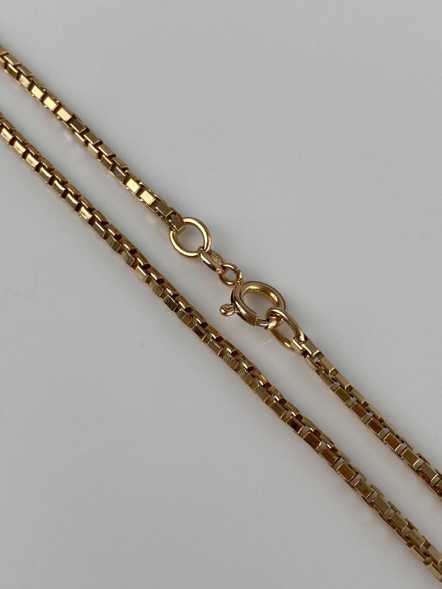 Vintage Solid 10k Yellow Gold Long Chunky Box Chain Necklace - 26.75 inches