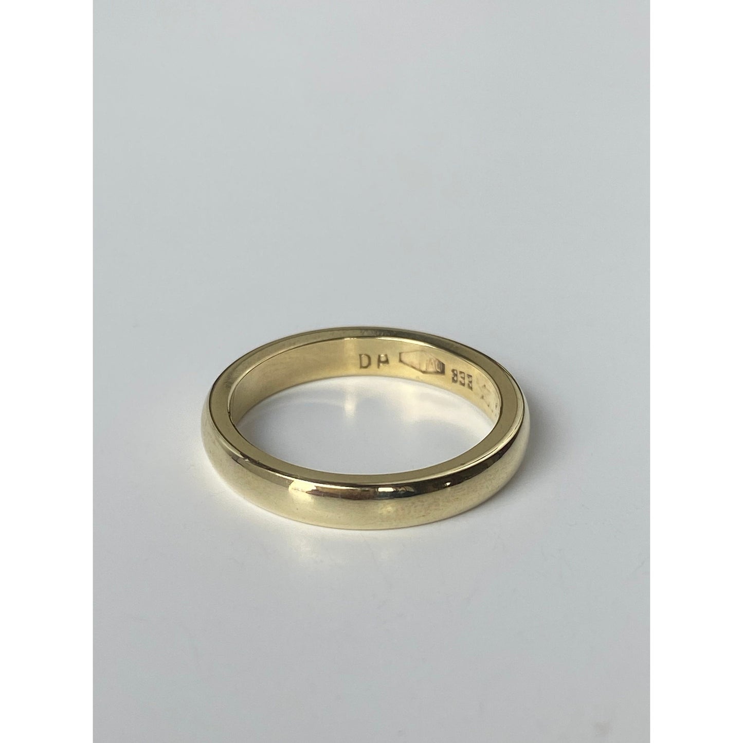 Vintage Solid 8k Yellow Gold Ring Band - Size 6.25