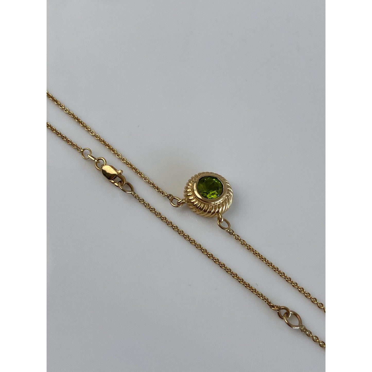Vintage Solid 14k Yellow Gold Peridot Rolo Chain Necklace - 19 inches