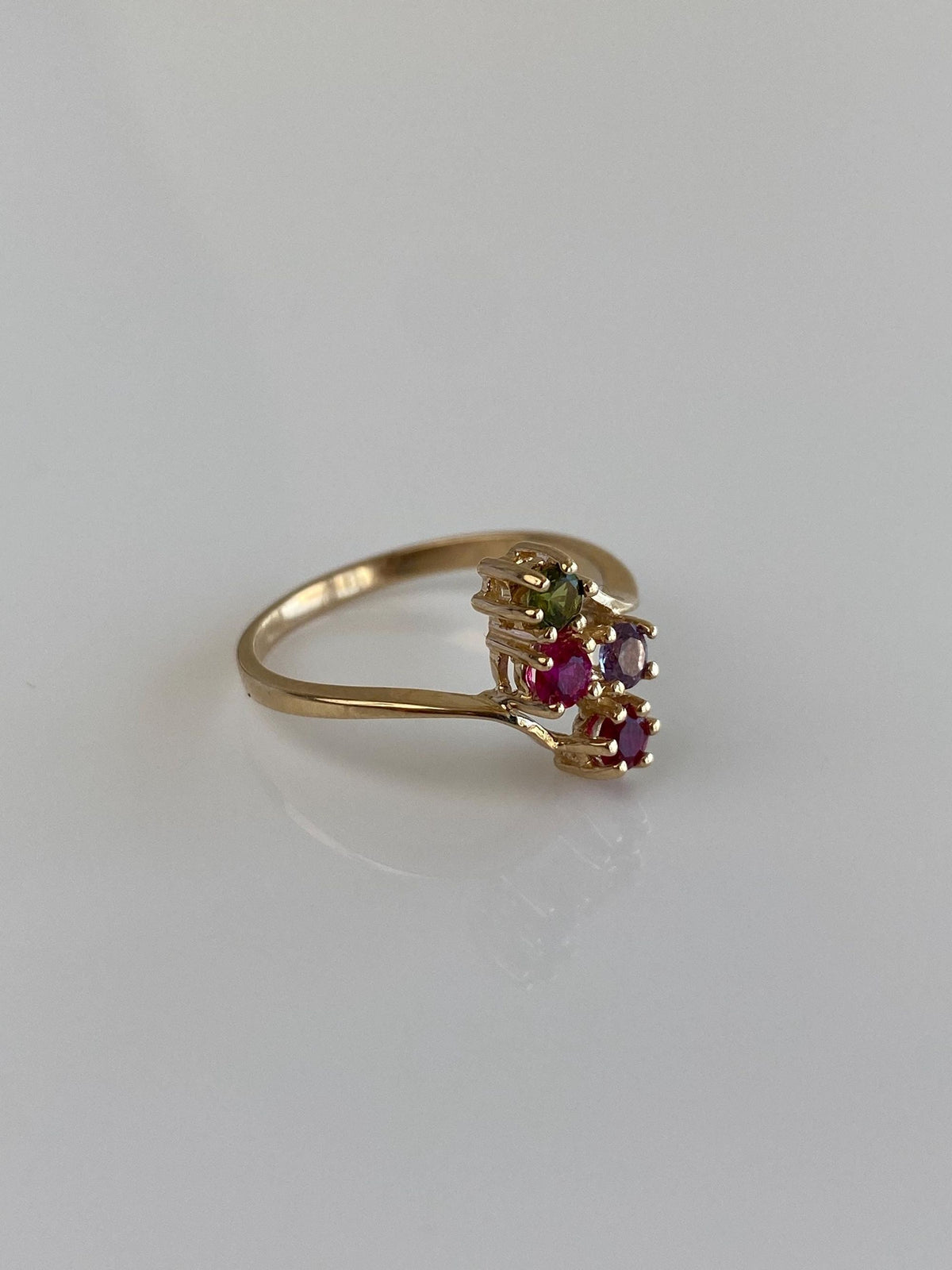 Solid 14k Yellow Gold Pink Sapphire Ruby Peridot Purple Iolite Ring - Size 7.5
