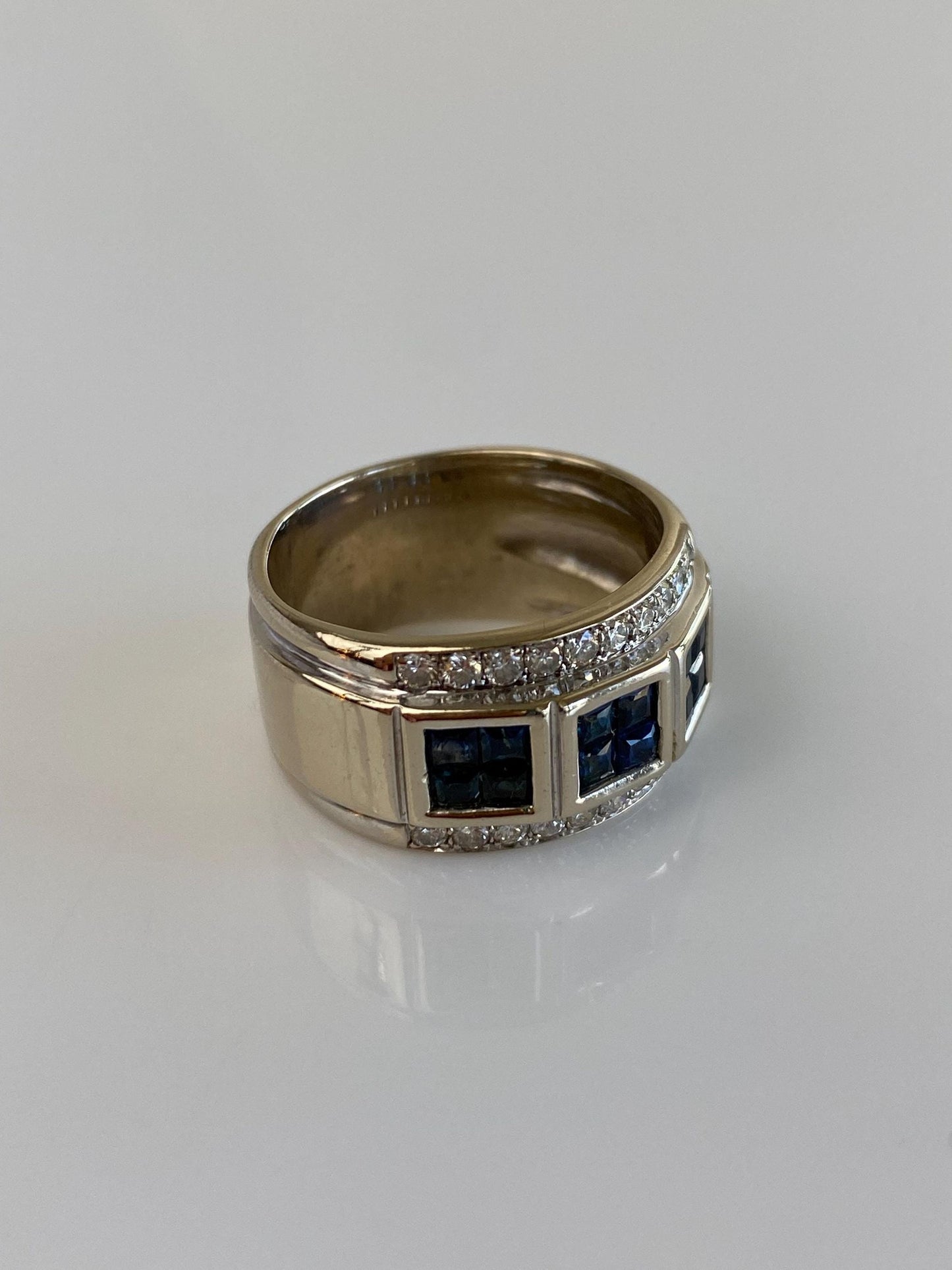 Vintage Solid 18k White Gold Blue Sapphire Diamond Ring Band - Size 7.75