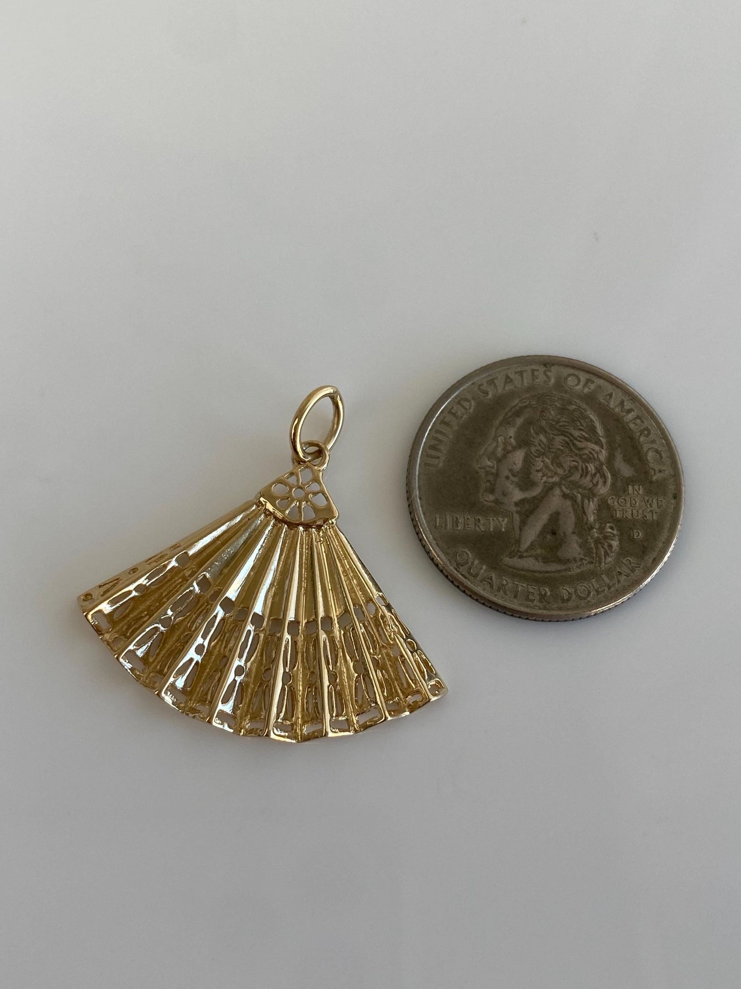 Vintage Solid 14k Yellow Gold Fan Charm