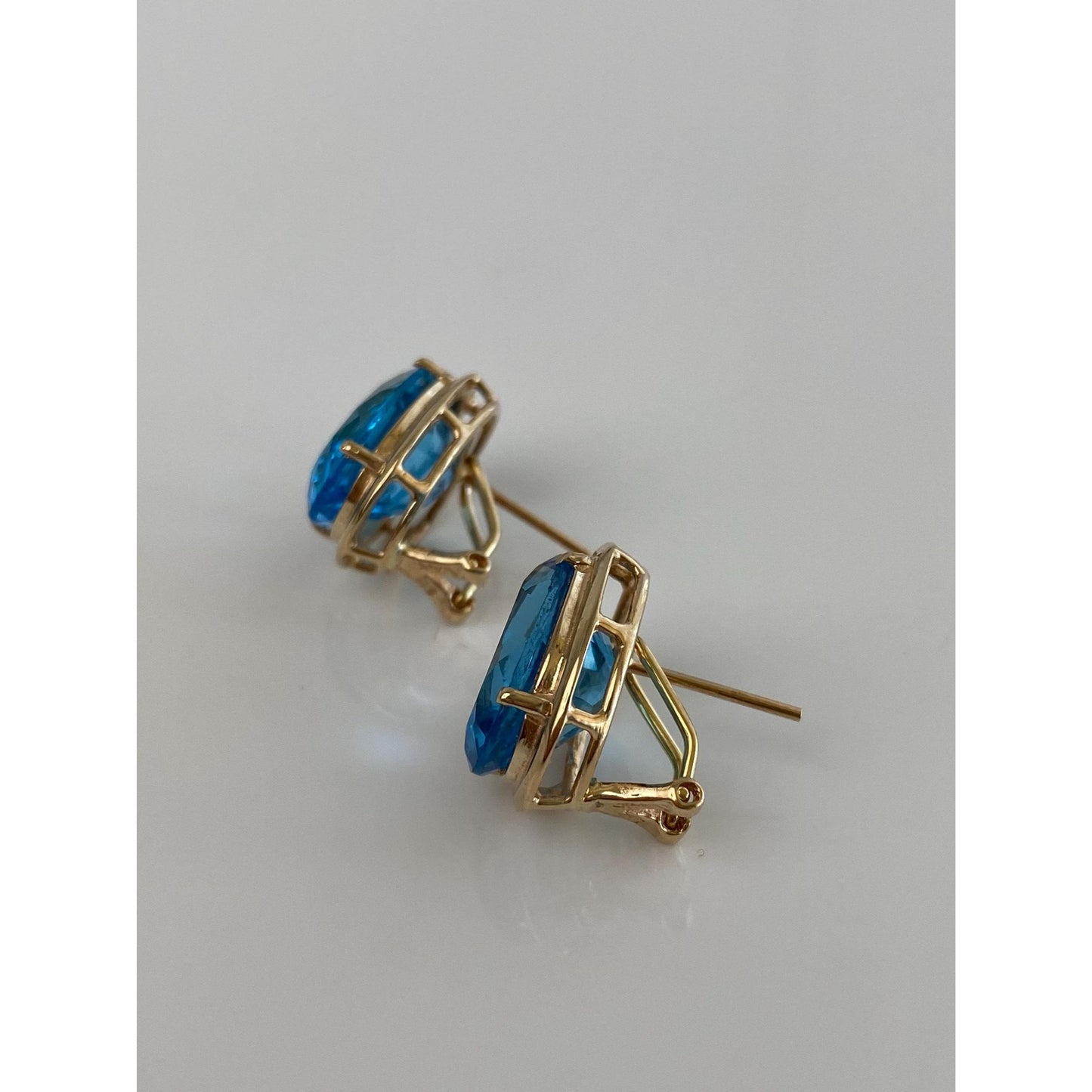 Vintage Solid 14k Yellow Gold Topaz Stud Earrings