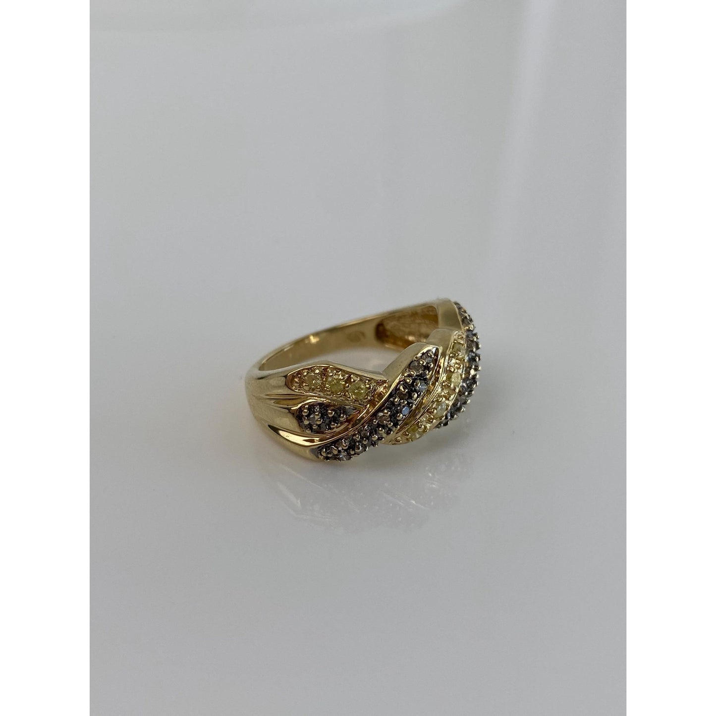 Vintage Solid 10k Yellow Gold Yellow & Black Diamond Twist Ring Band - Size 7