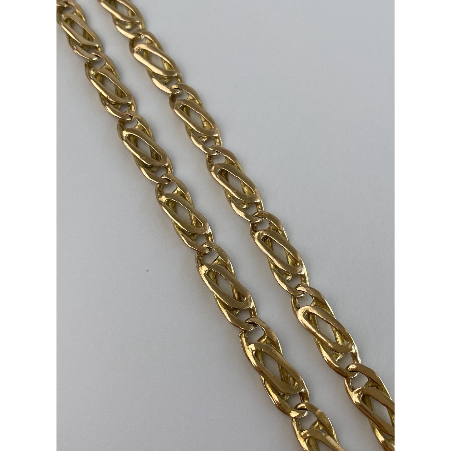 Vintage Solid 14k Yellow Gold Oval Twist Link Necklace - 19 inches