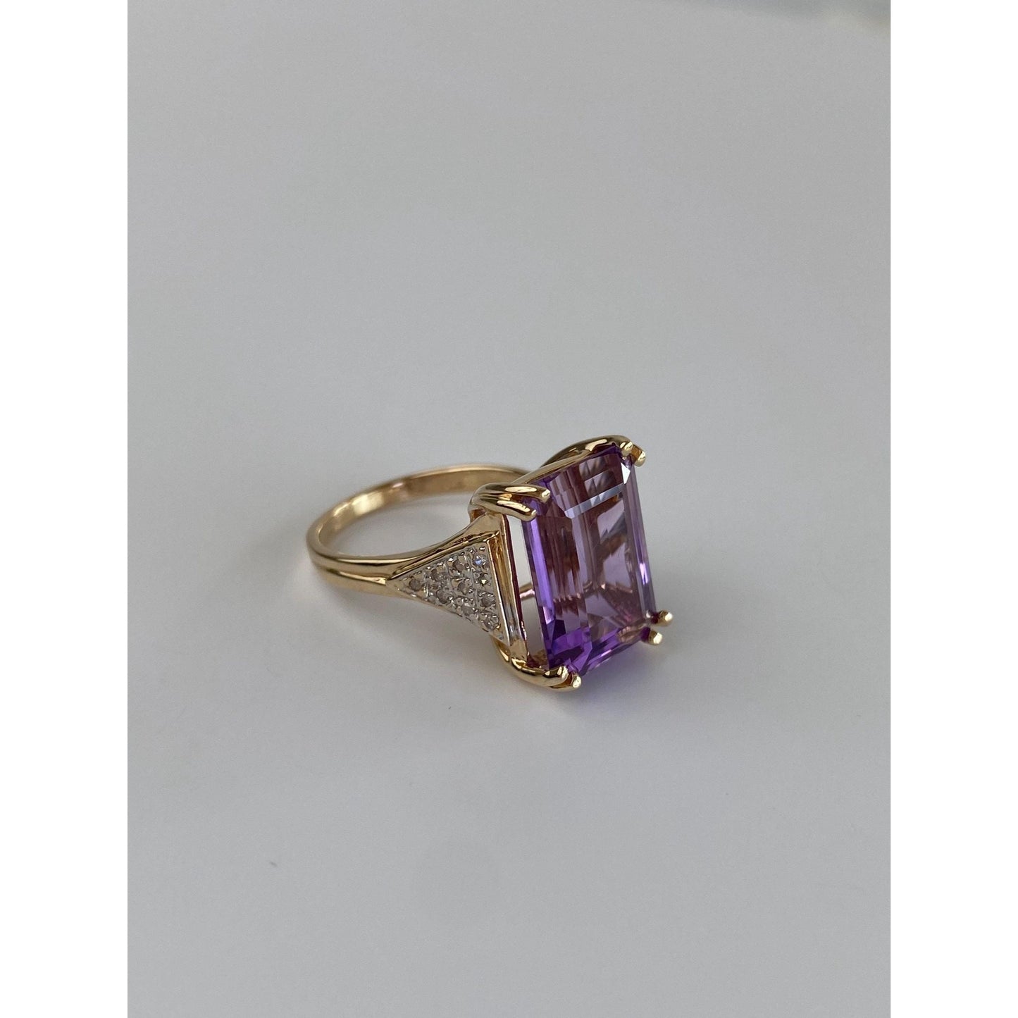 Vintage Solid 14k Yellow Gold Amethyst Diamond Ring - Size 5.5