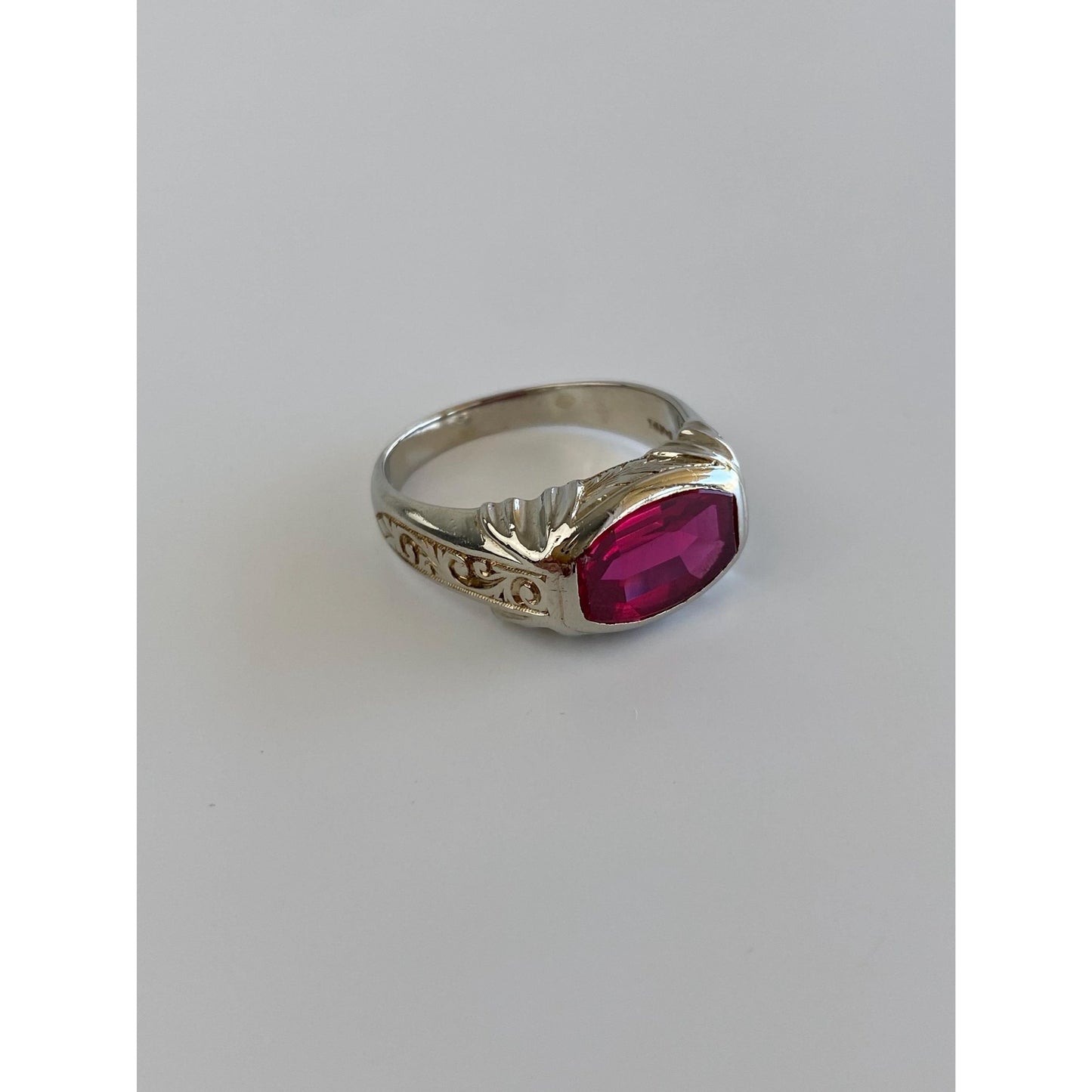 Vintage Solid 14k White Gold Pink Sapphire Engraved Signet Ring - Size 9.75