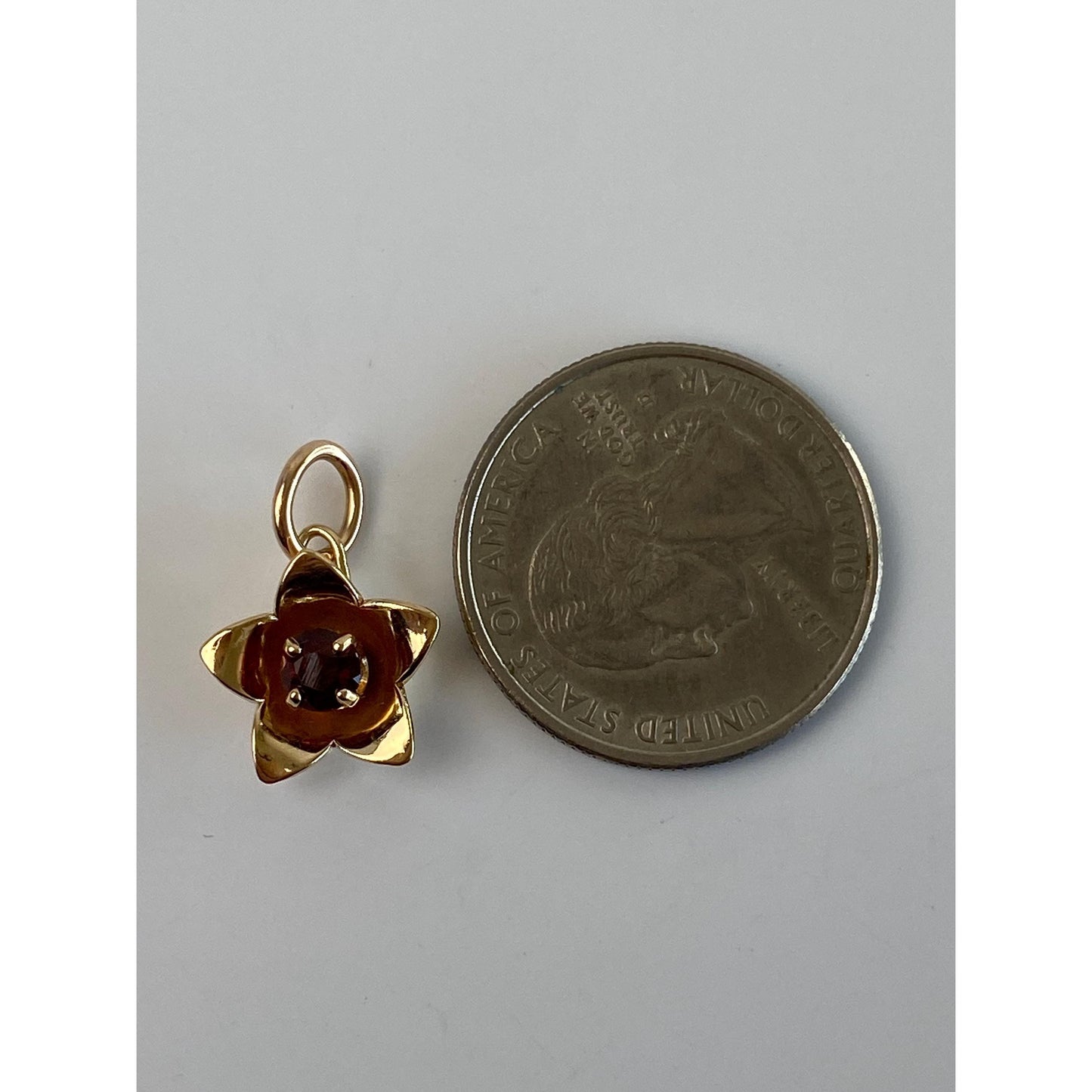Vintage Solid 14k Yellow Gold Garnet Flower Charm