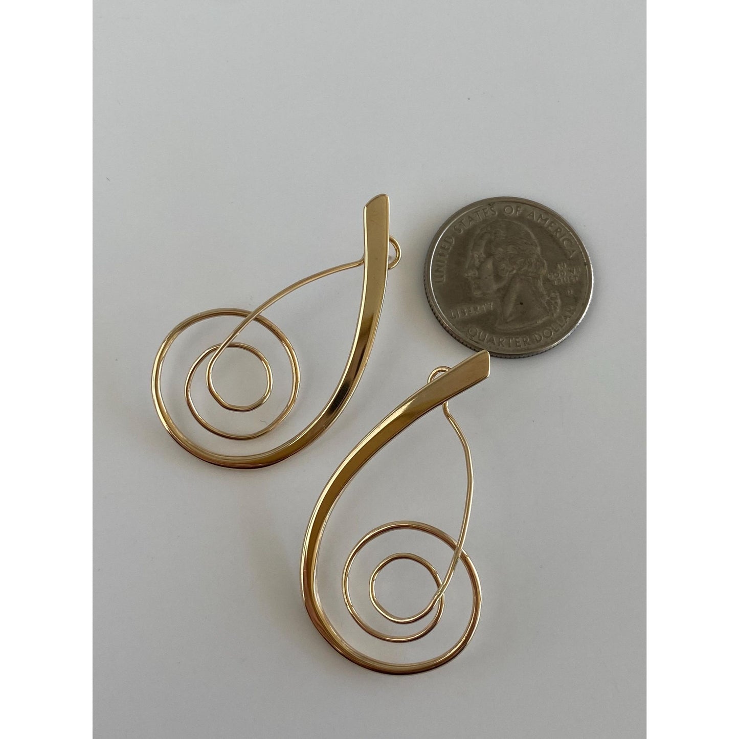Vintage Solid 14k Yellow Gold Spiral Drop Earrings