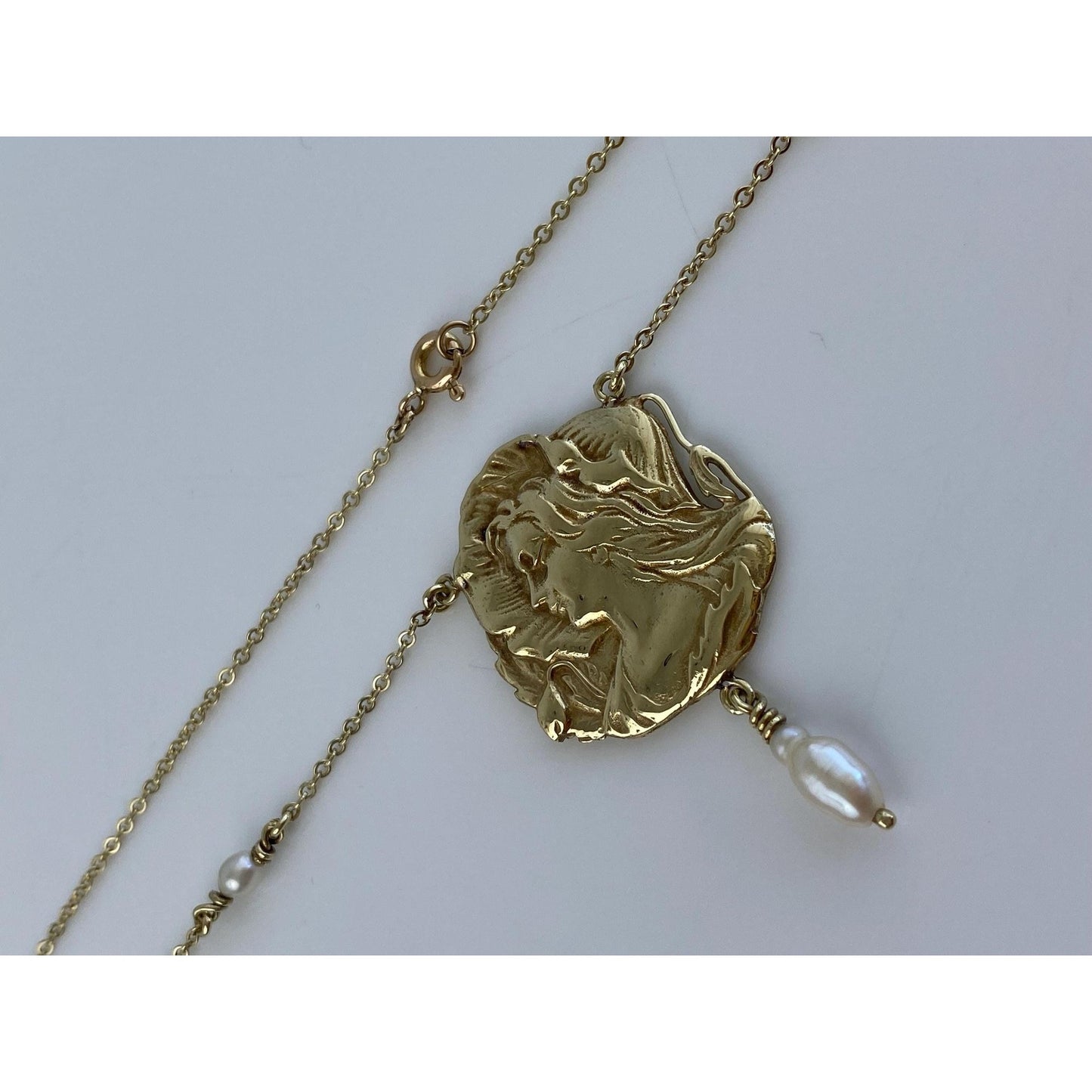 Vintage Solid 14k Yellow Gold Pearls Art Nouveau Lady Cable Chain Necklace - 16 inches