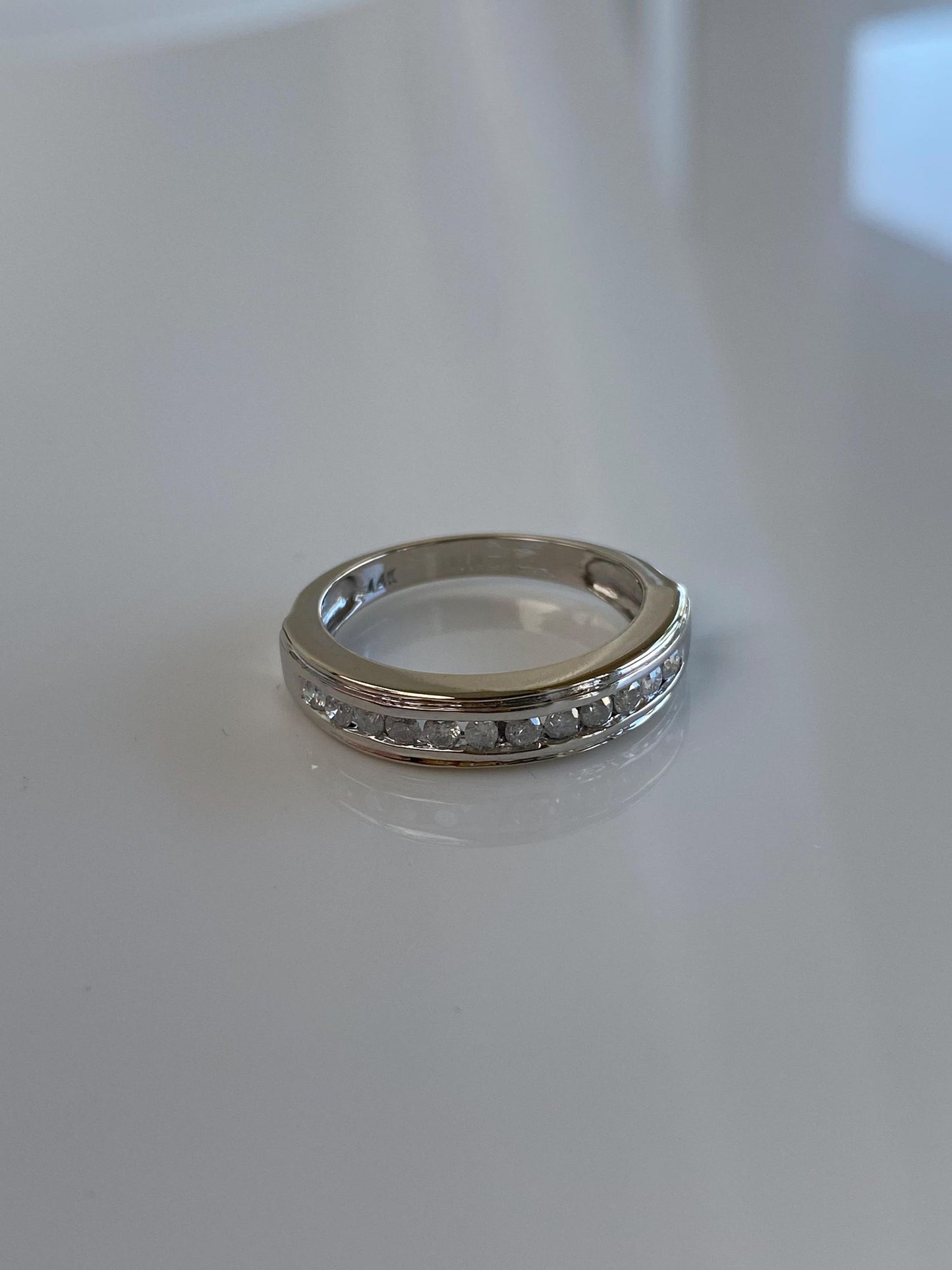 Vintage Solid 14k White Gold Diamond Ring Band - Size 7