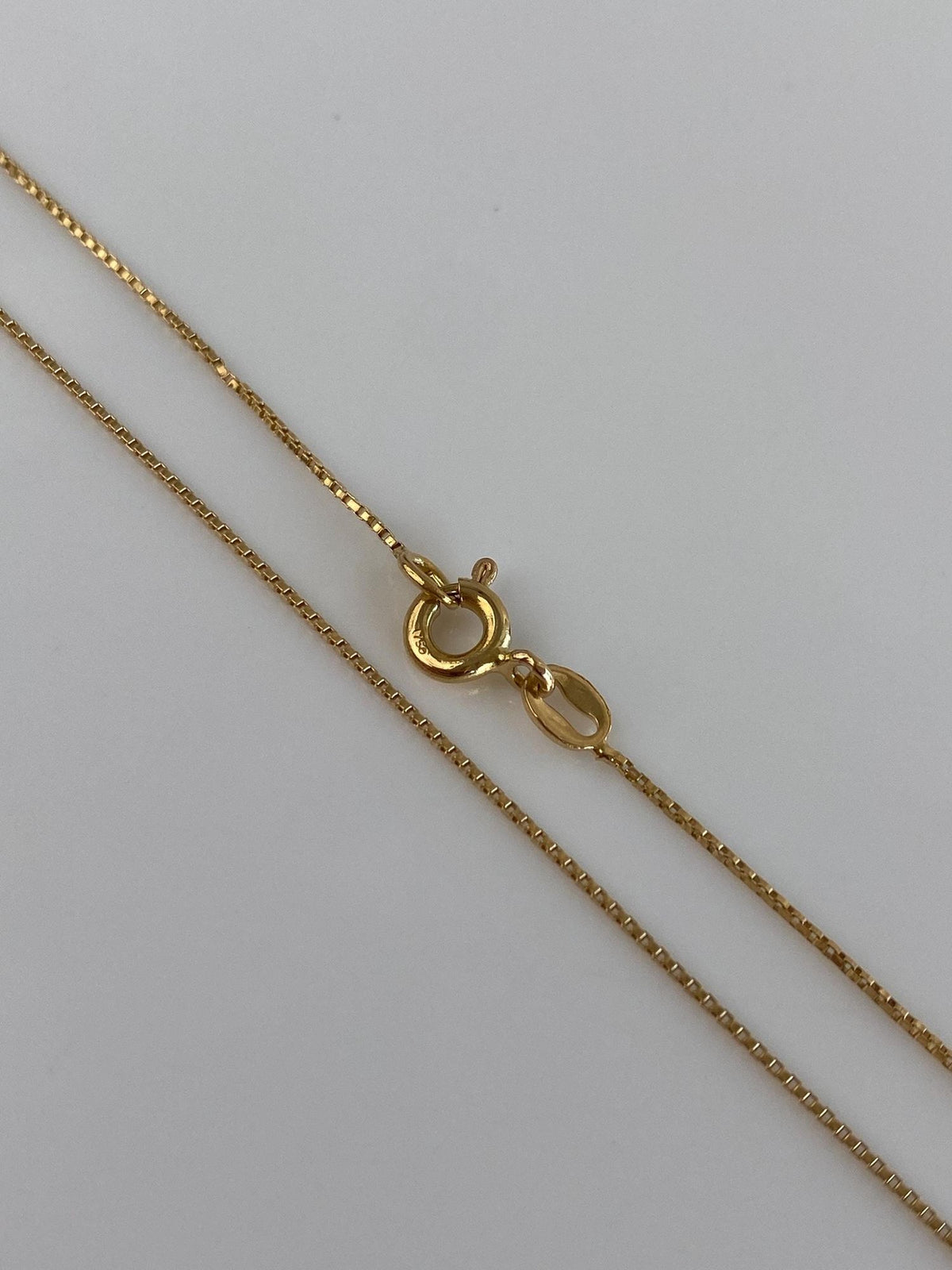 Vintage Solid 18k Yellow Gold Box Chain Necklace - 23.25 inches