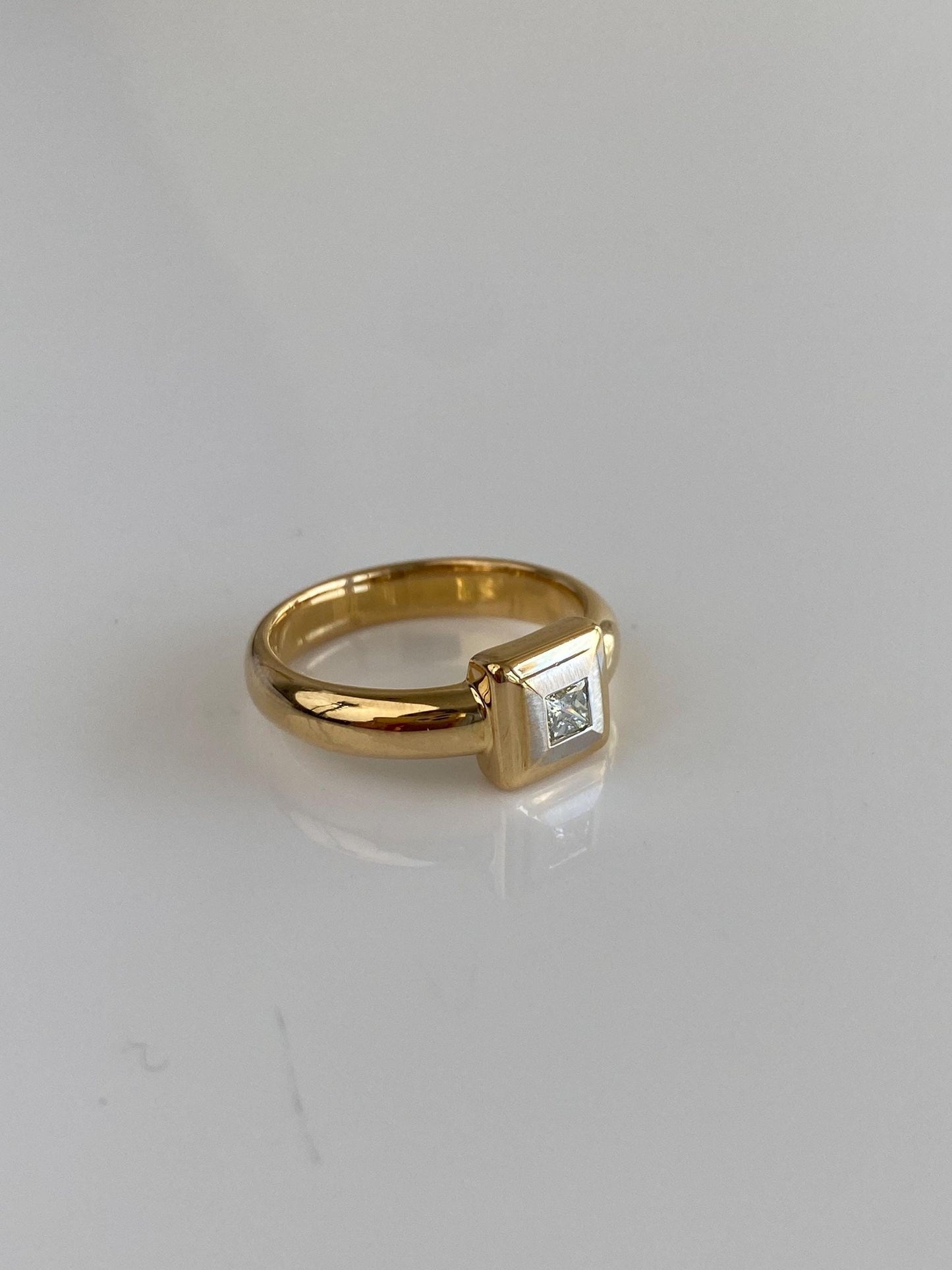 Vintage Solid 18k White & Yellow Gold Diamond Square Ring - Size 6.75