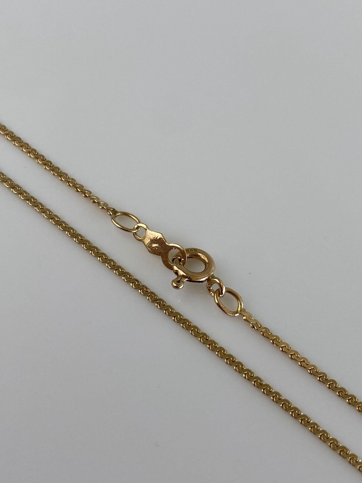 Vintage Solid 14k Yellow Gold Serpentine Chain Necklace - 15.5 inches