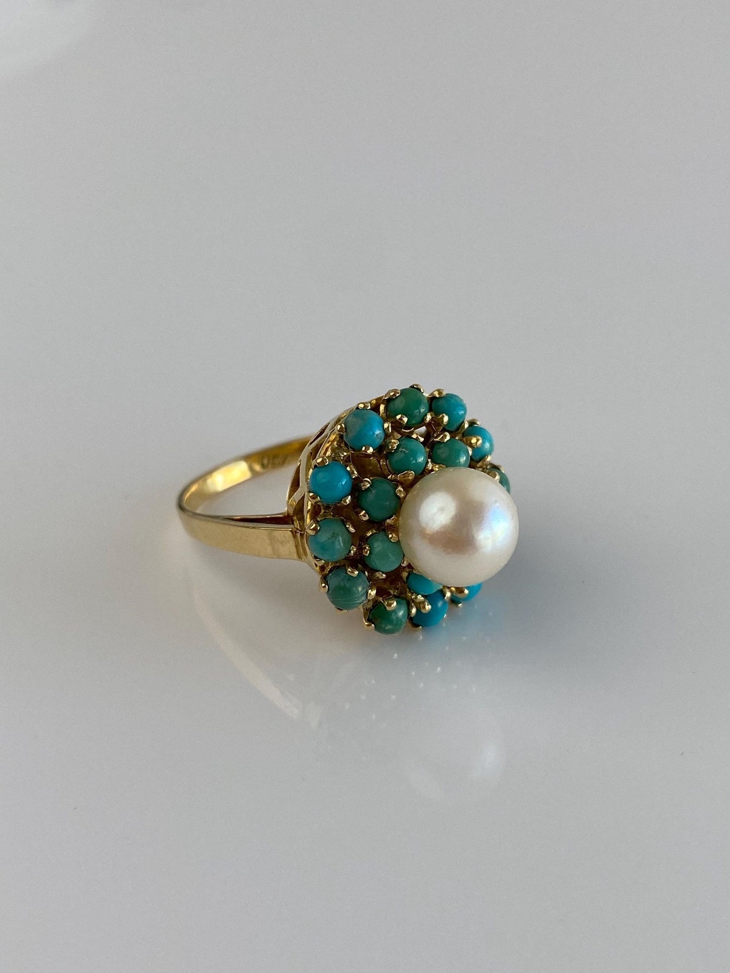 Vintage Solid 18k Yellow Gold Pearl Turquoise Halo Ring - Size 6.75