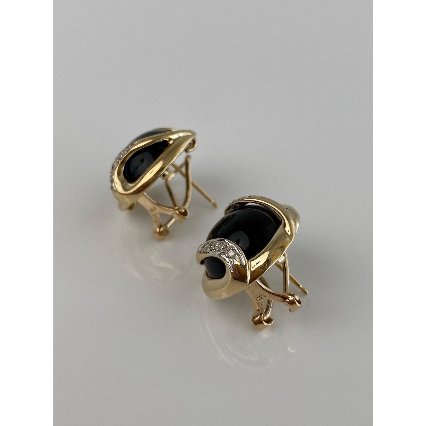 Vintage Solid 14k Yellow Gold Diamond Black Onyx Stud Earrings
