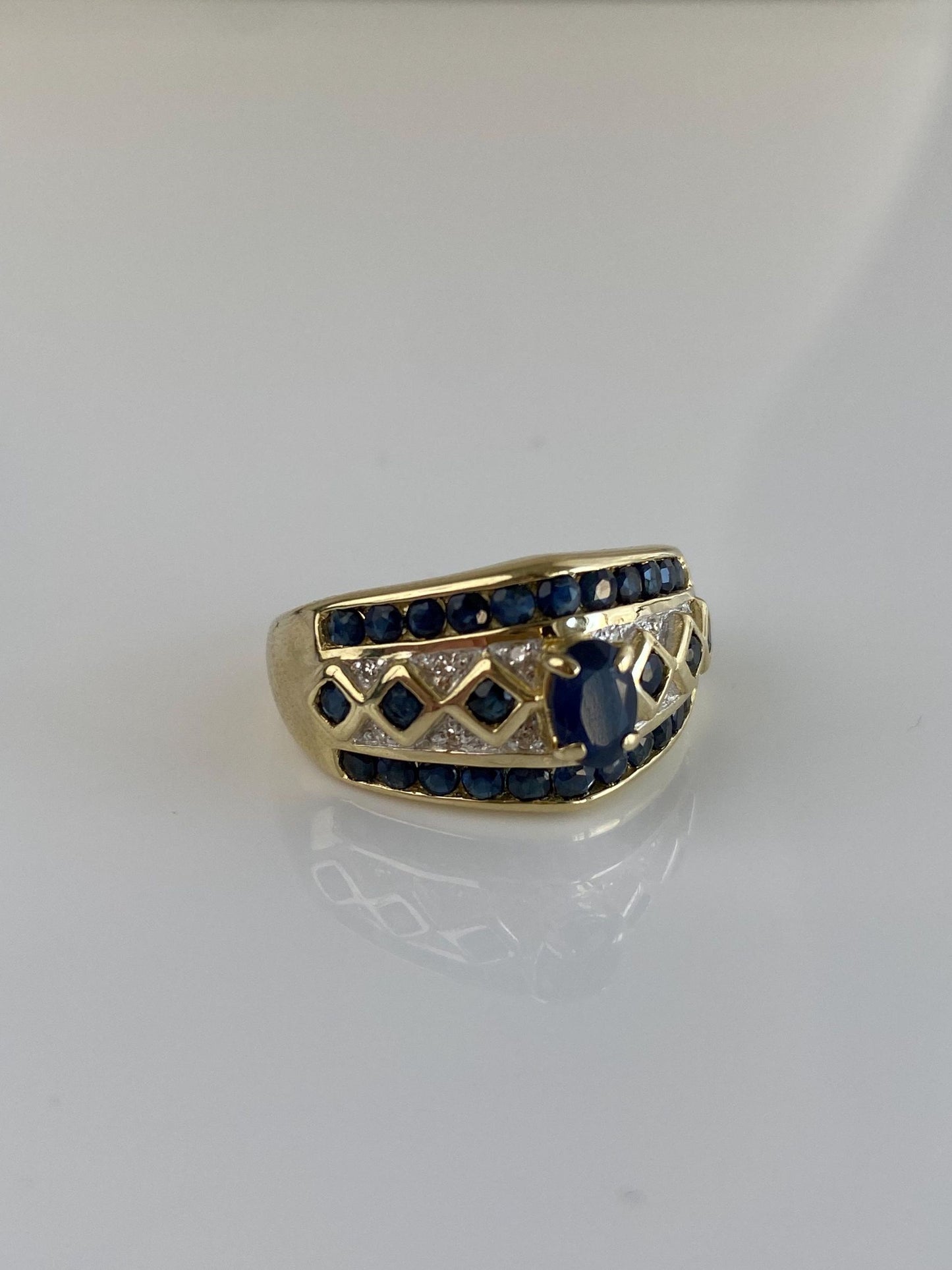 Vintage Solid 14k Yellow Gold Diamond Blue Sapphire Ring Band - Size 7.75