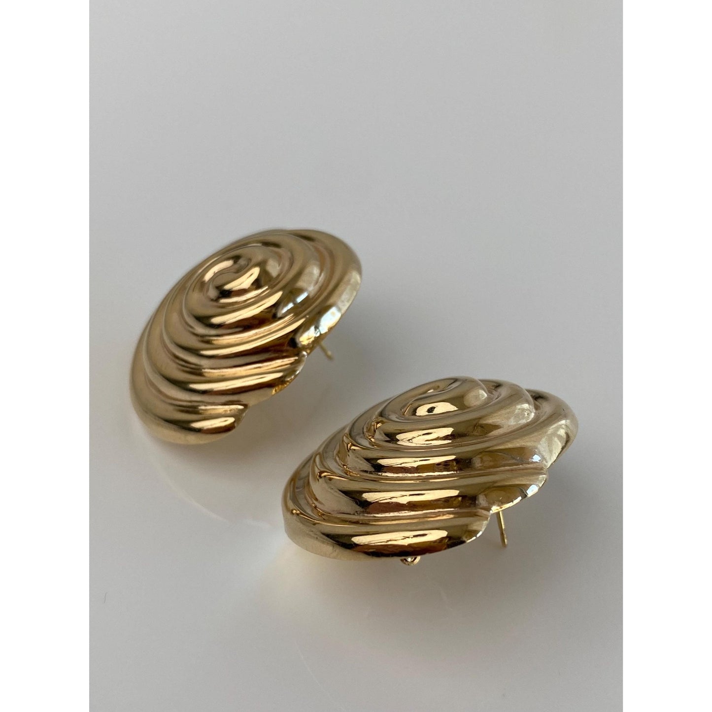 Vintage 14k Yellow Gold Large Spiral Domed Stud Earrings