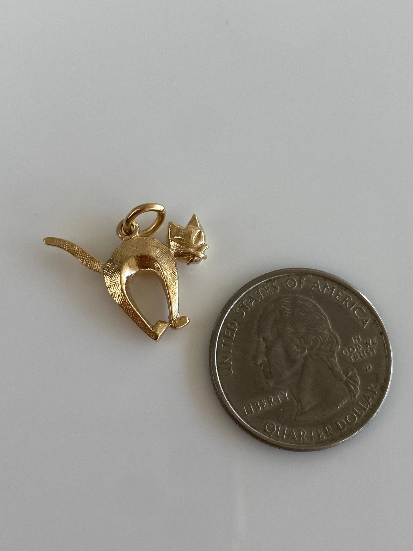 Vintage Solid 10k Yellow Gold Perched Cat Charm