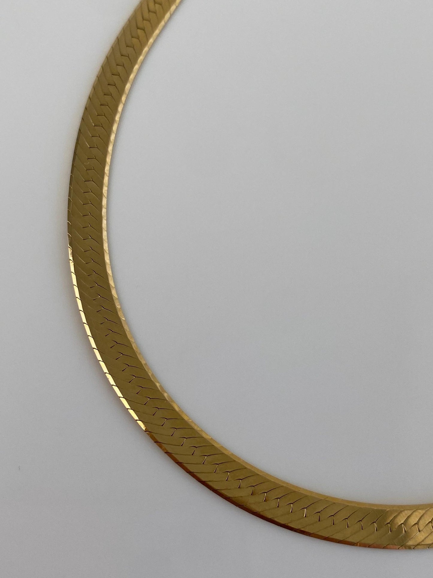 Vintage Solid 14k Yellow Gold Chunky Designed Herringbone Chain Necklace - 16 inches