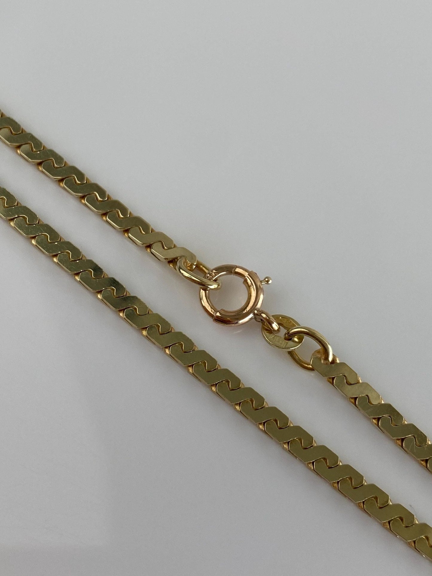 Vintage Solid 14k Yellow Gold Chunky Serpentine Chain Necklace - 17.5 inches