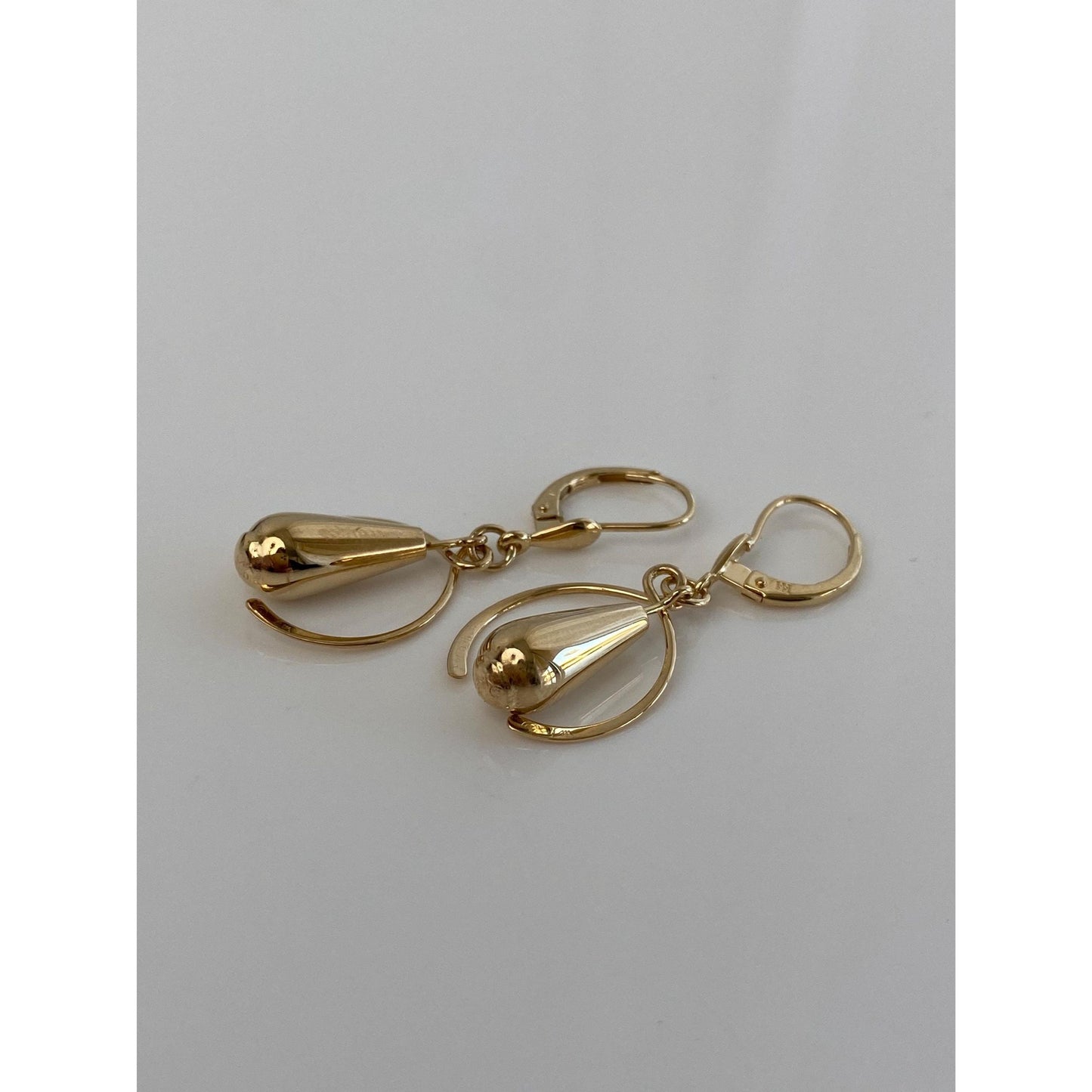 Vintage 14k Yellow Gold Teardrop Dangle Earrings