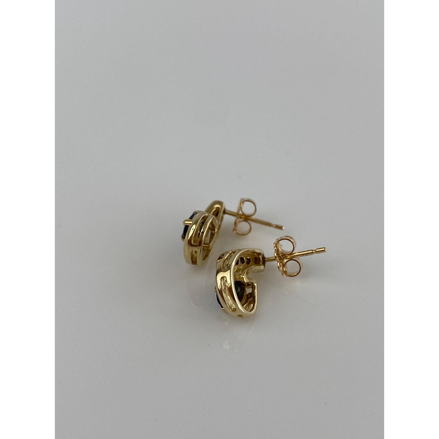 Vintage Solid 14k Yellow Gold Diamond Blue Sapphire Stud Earrings