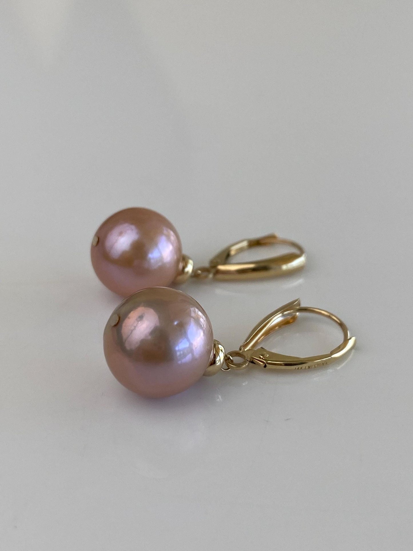 Vintage Solid 14k Yellow Gold Pink Pearl Dangle Earrings
