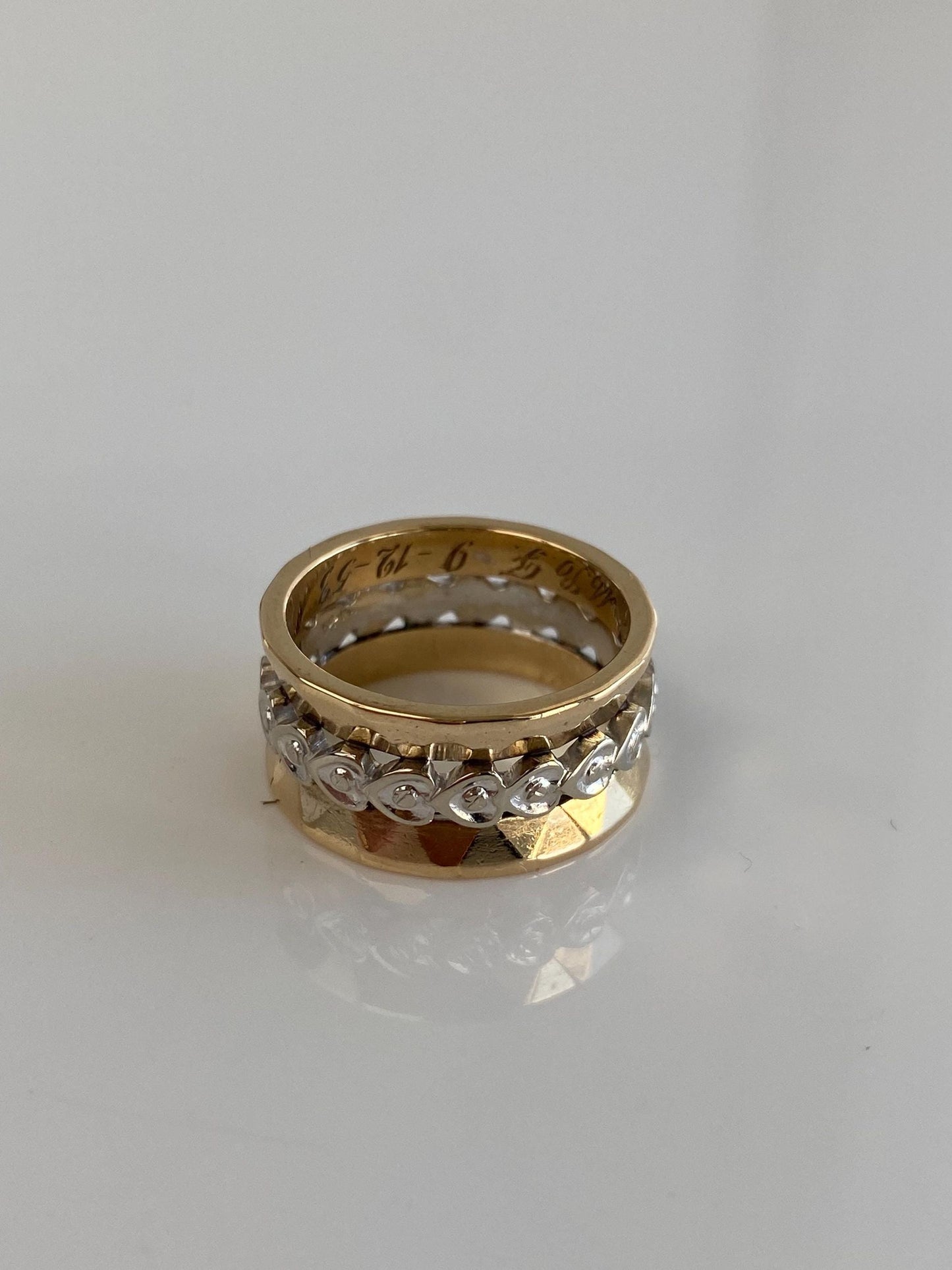 Vintage Solid 14k White & Yellow Gold Faceted Heart Wide Ring Band - Size 6.75