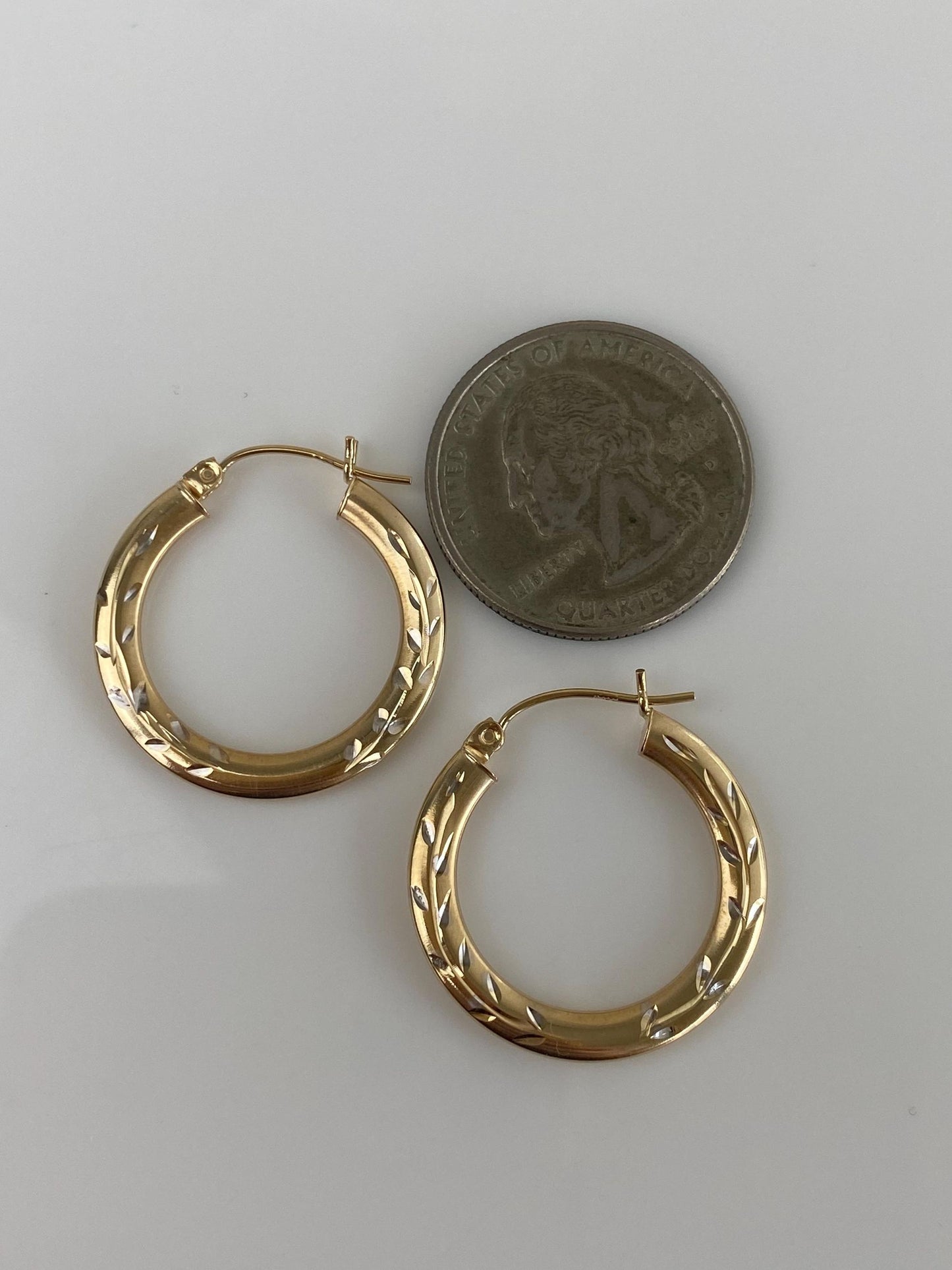 Vintage 14k Yellow Gold Diamond Cut Hoop Earrings