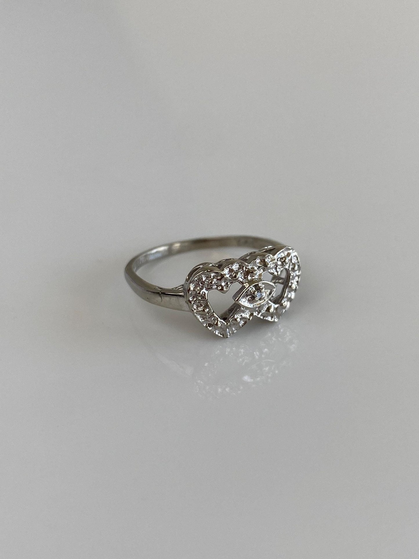 Vintage Solid 9k White Gold Diamonds Heart Ring - Size 6.25