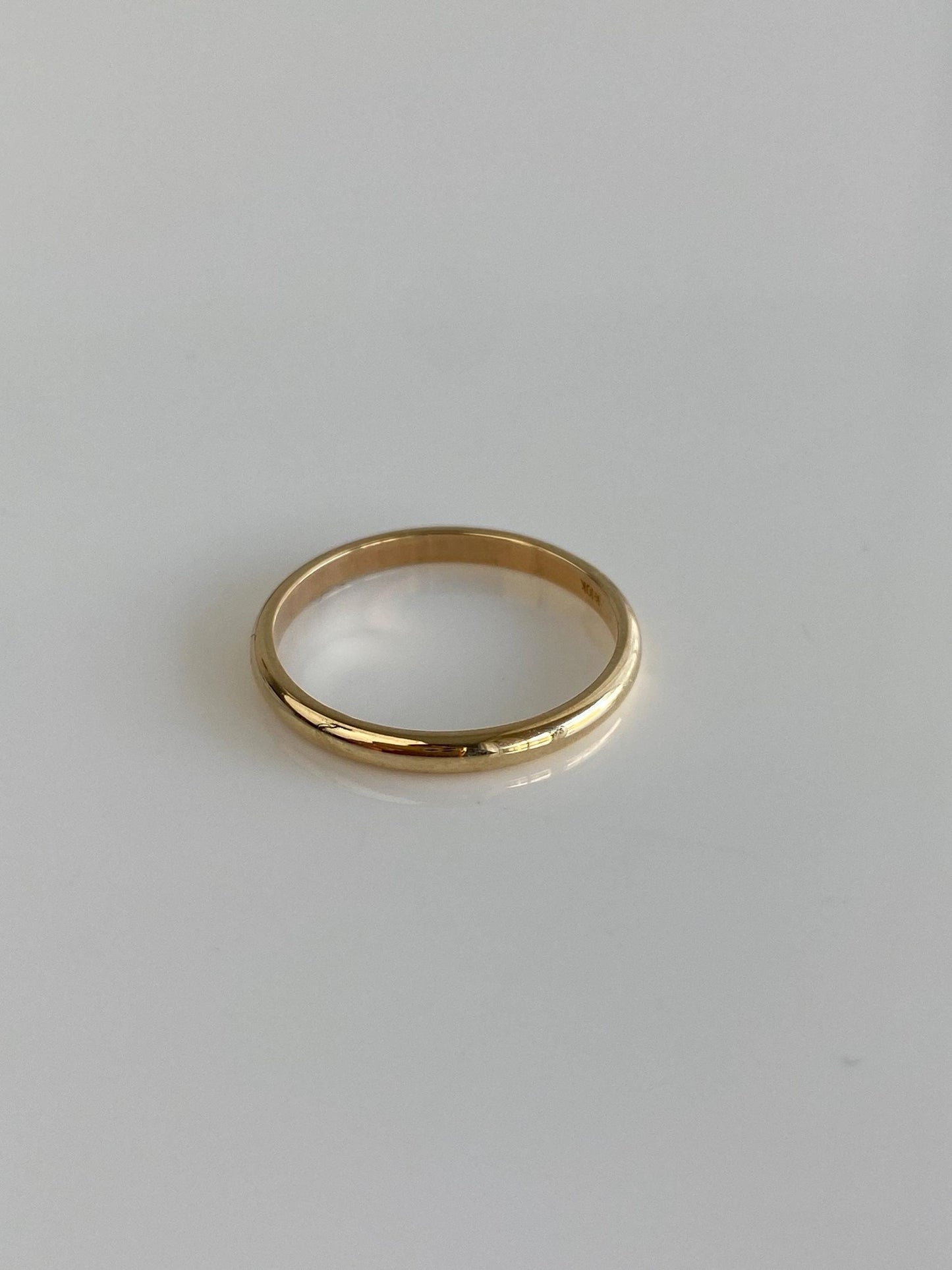Vintage Solid 10k Yellow Gold Slim Ring Band - Size 7