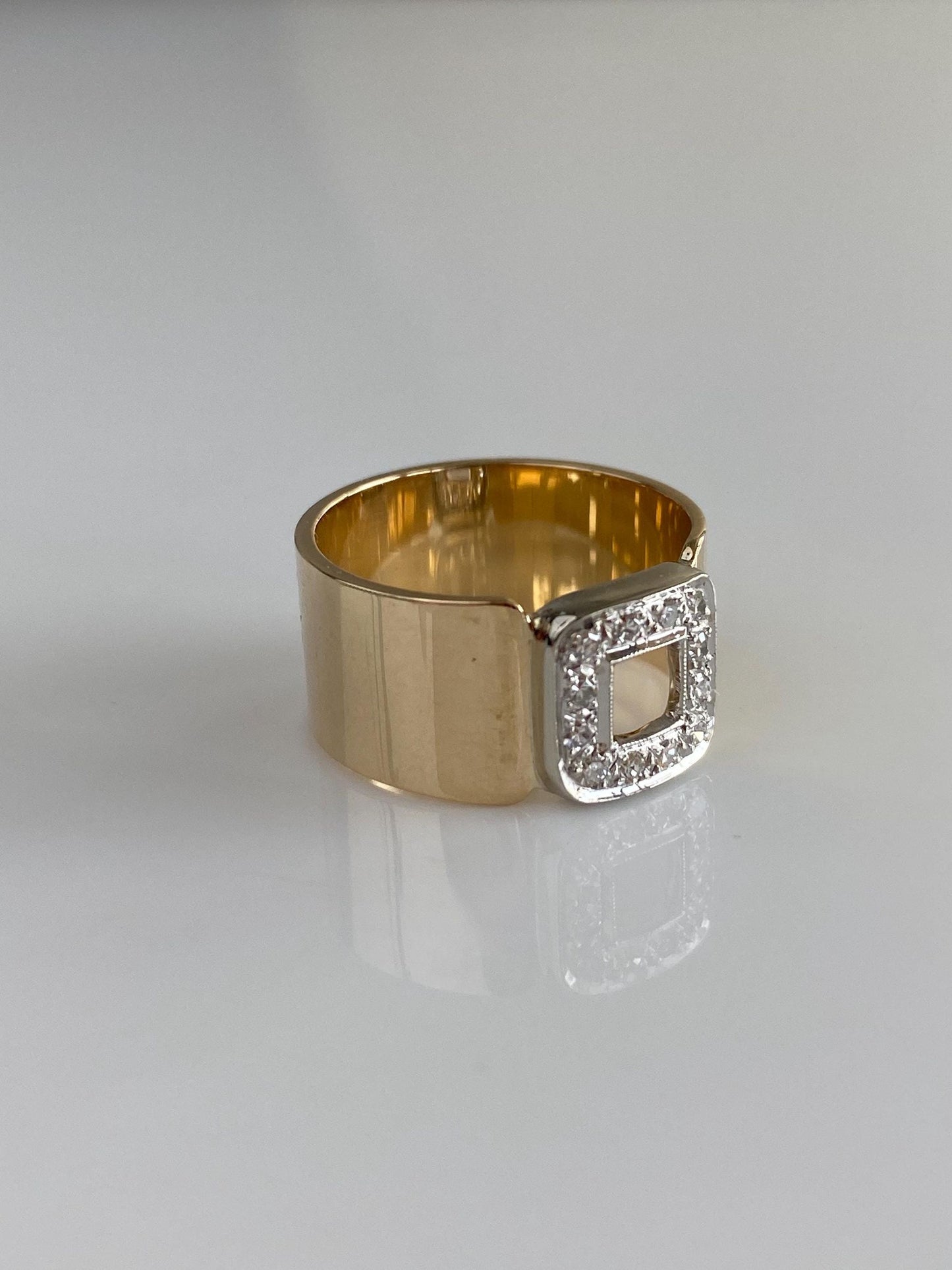 Vintage Solid 14k White & Yellow Gold Diamond Ring Band - Size 6.25
