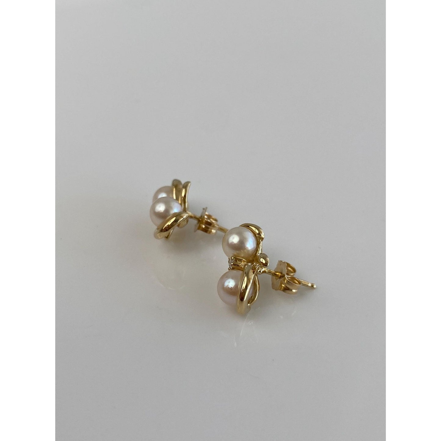 Vintage Solid 14k Yellow Gold Diamond Pearls Stud Earrings