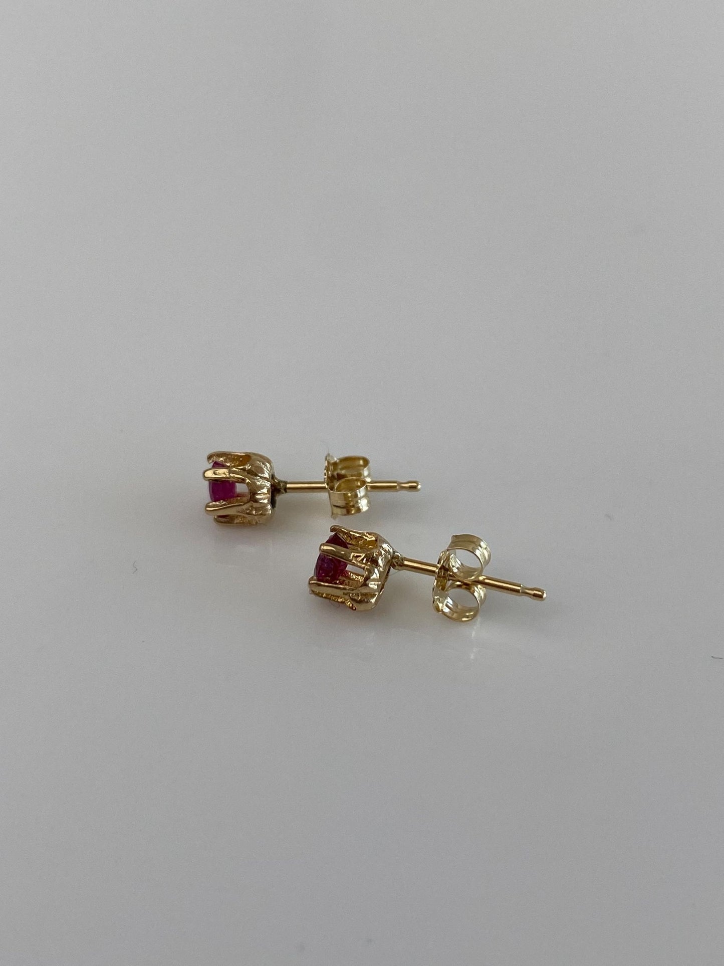 Vintage Solid 14k Yellow Gold Pink Sapphire Stud Earrings