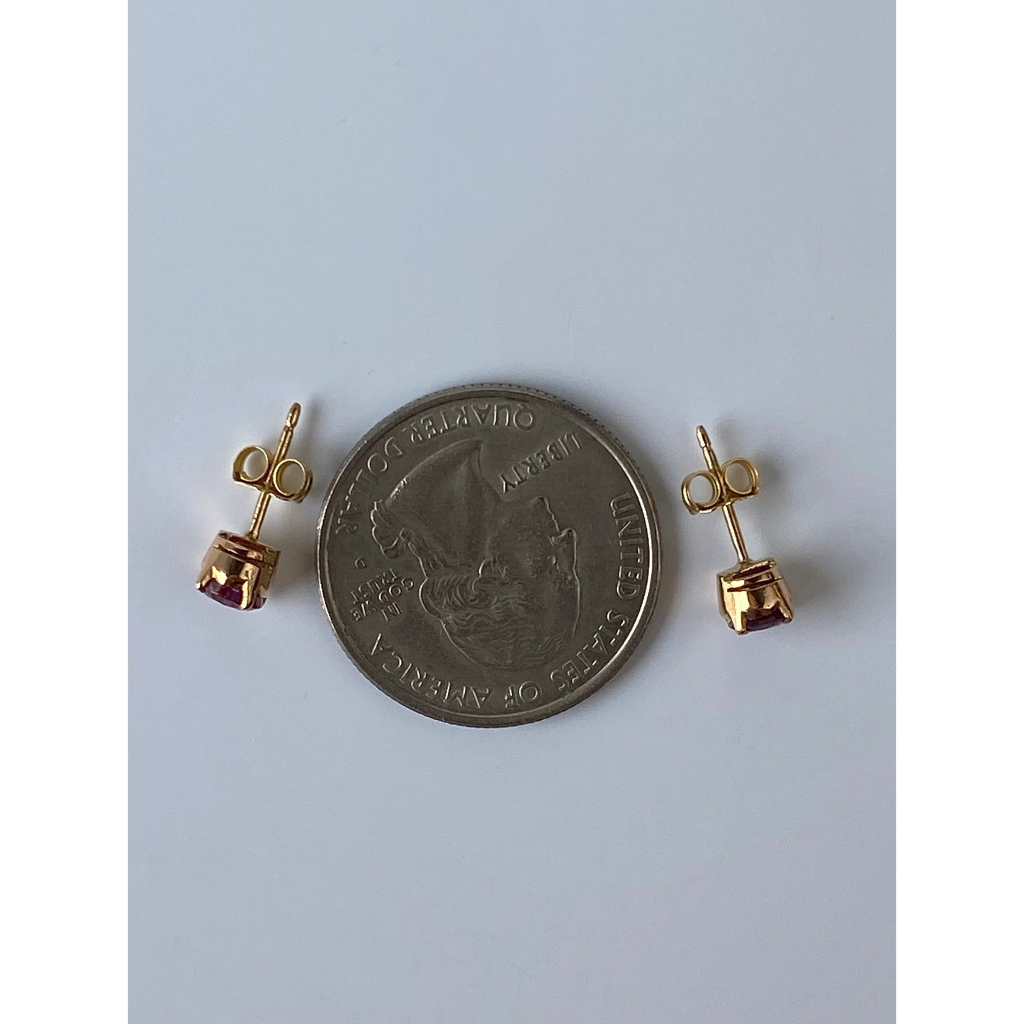 Vintage Solid 18k Yellow Gold Pink Spinel Stud Earrings