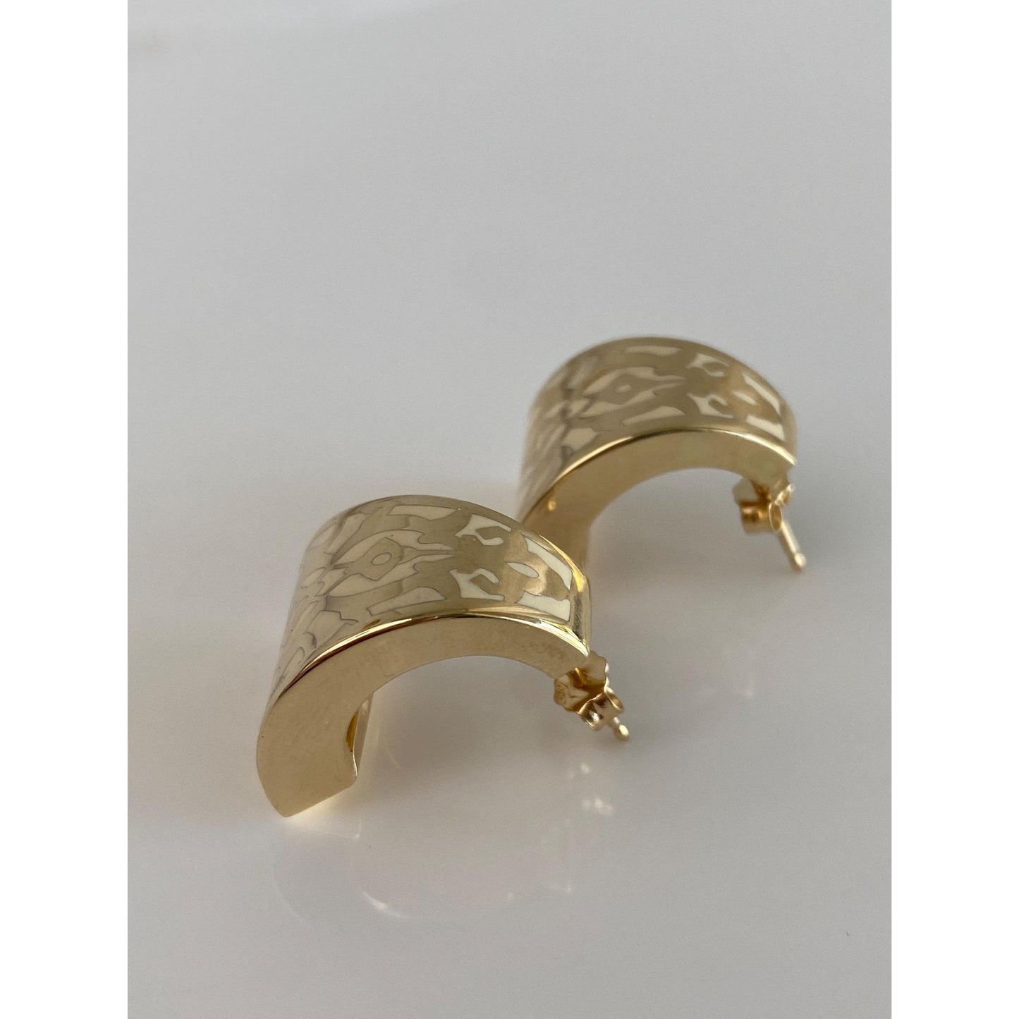 Vintage 14k Yellow Gold White Enamel Drop Earrings