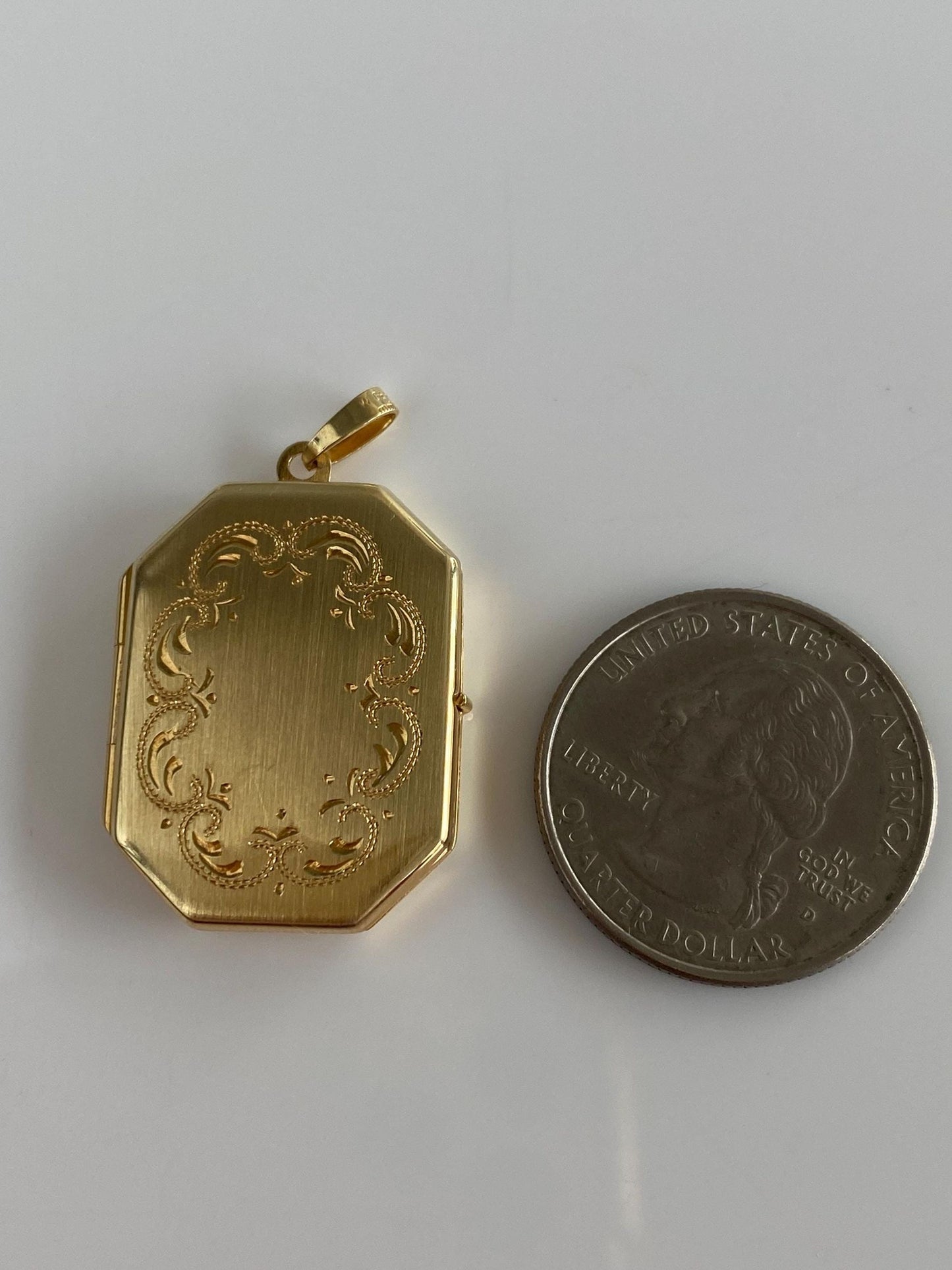 Vintage Solid 14k Yellow Gold Engraved Locket Charm