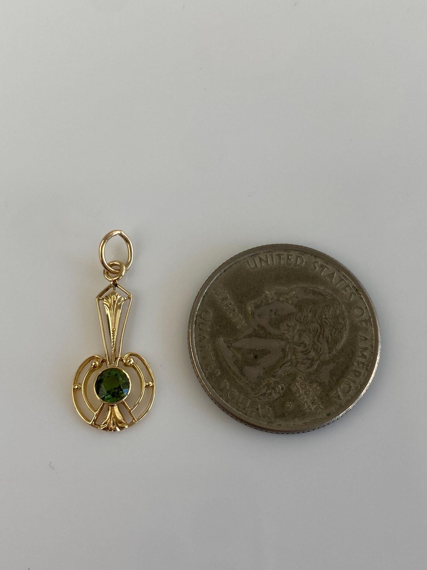 Vintage Solid 14k Yellow Gold Green Tourmaline Stick Pin Charm